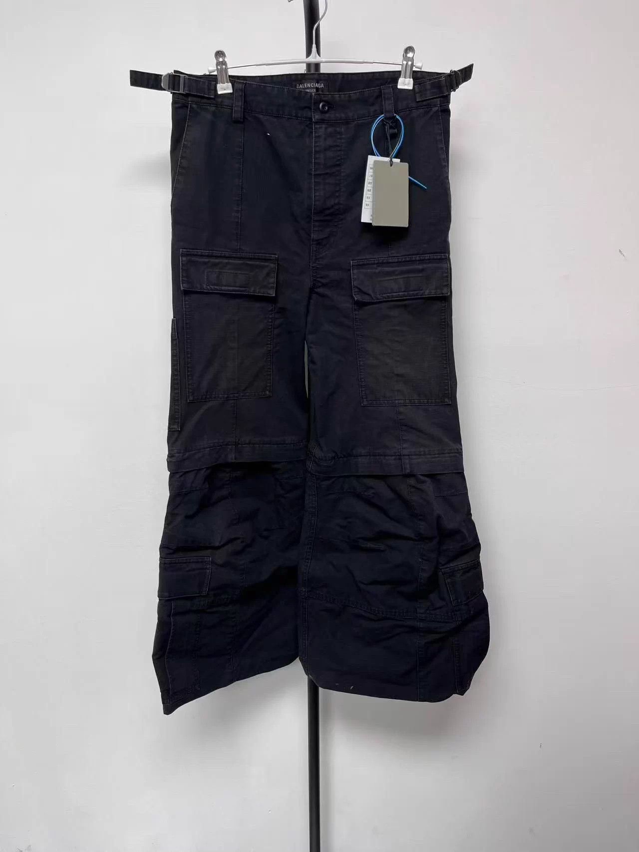 Balenciaga Balenciaga unisex straight cargo pants black XS Size US 29 - 1 Thumbnail