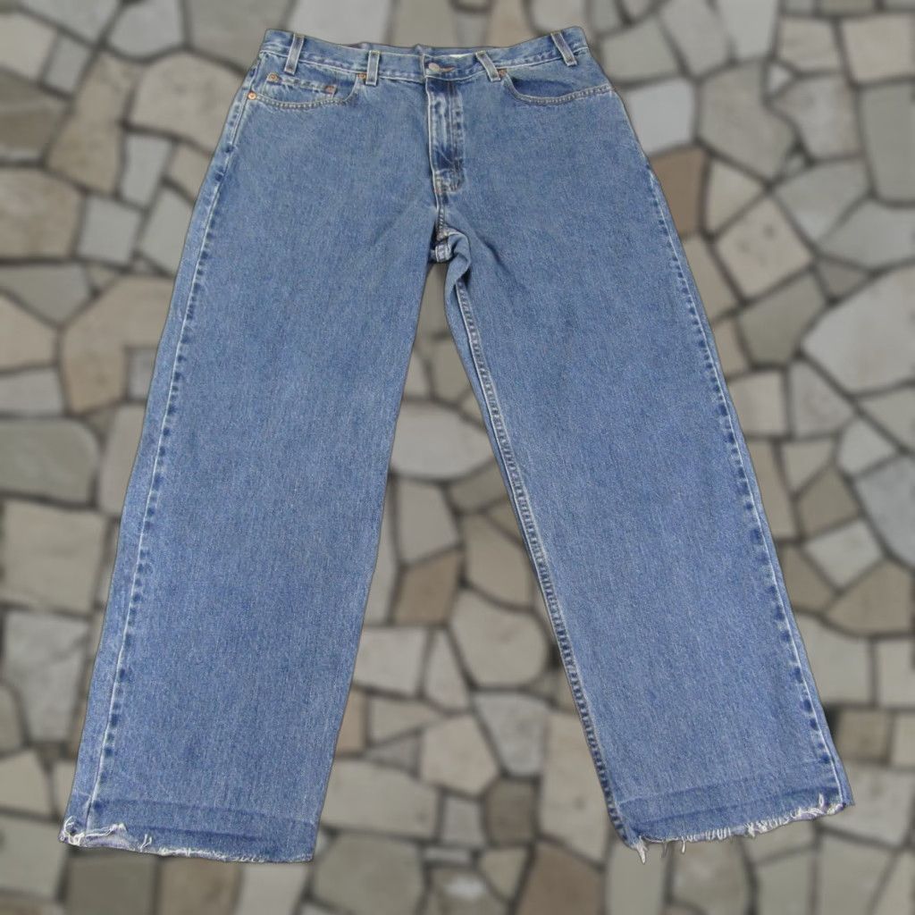 Levi's VINTAGE Levi's Jeans Men 36x28 Relaxed Fit Blue Denim 550 2000s Y2K Regular Cut Size US 34 / EU 50 - 1 Thumbnail
