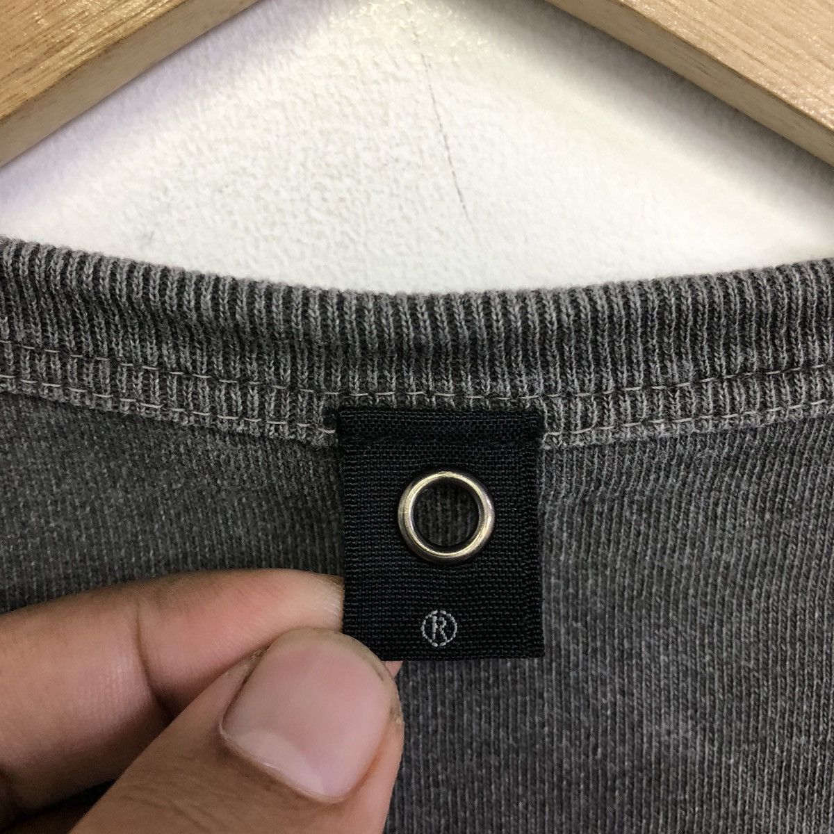 wjk WJK ASH GREY POCKET JAPAN BRAND MINIMALIST TSHIRT Size US S / EU 44-46 / 1 - 7 Thumbnail