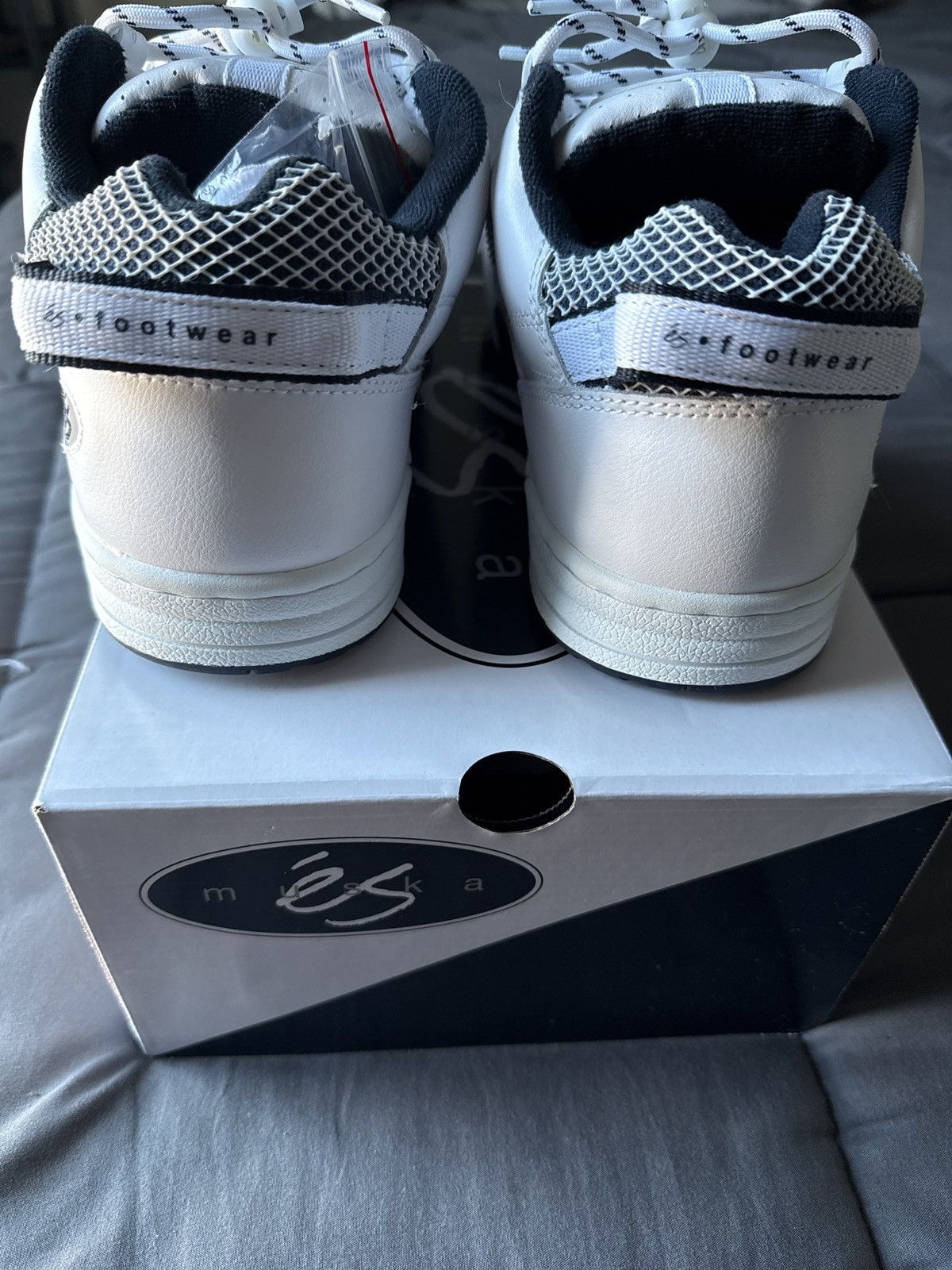 eS éS Muska “White & Navy” Size US 11.5 / EU 44-45 - 6 Thumbnail