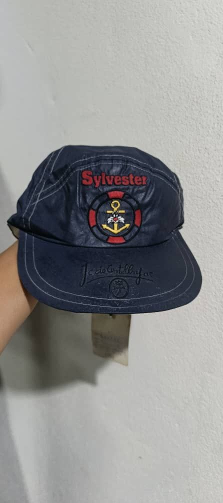 Jean Charles De Castelbajac VINTAGE CASTELBAJAC X SLYVESTER POLYESTER HAT Size ONE SIZE - 1 Thumbnail