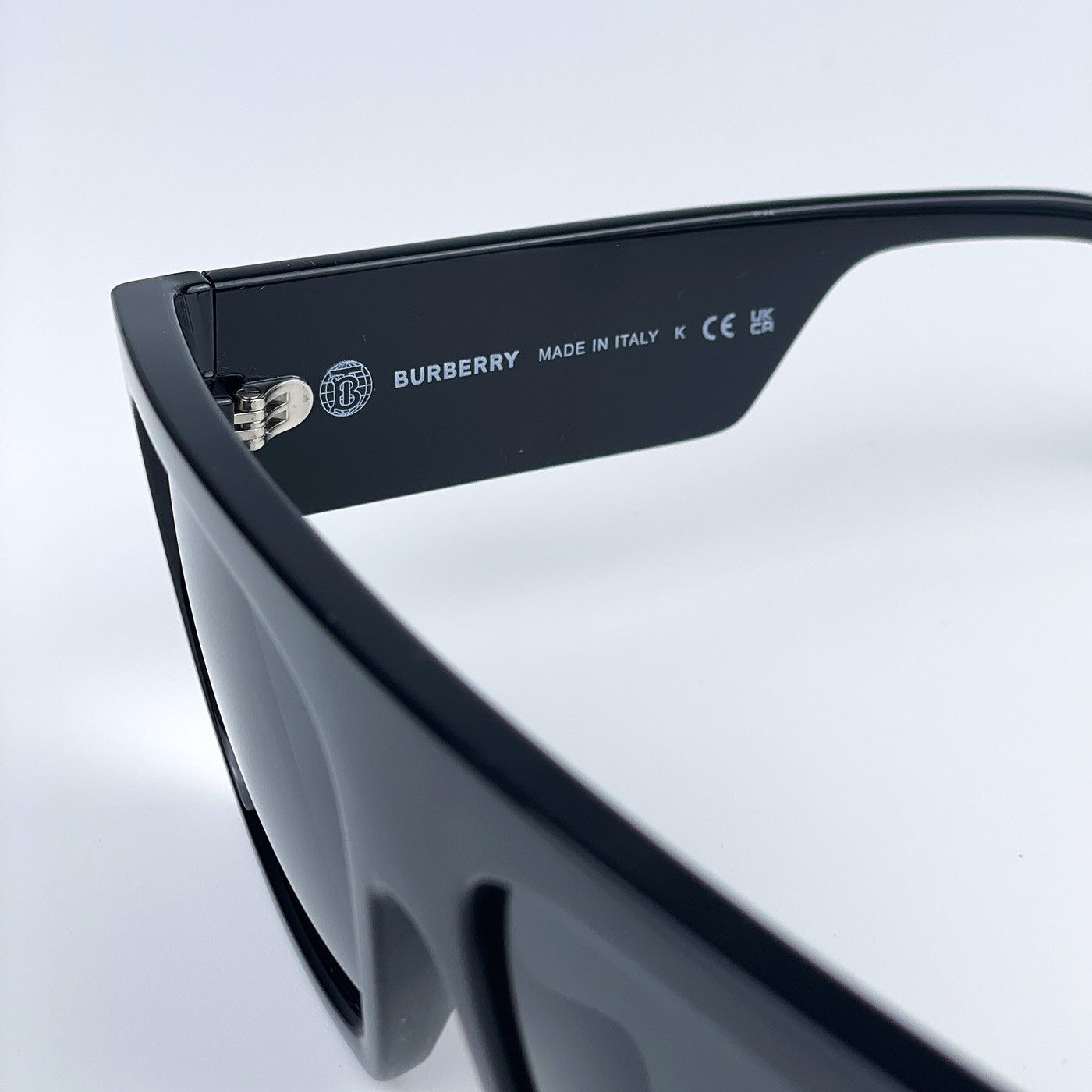 Burberry NEW Burberry BE4397U MICAH 300187 Square Unisex Sunglasses Size ONE SIZE - 7 Thumbnail
