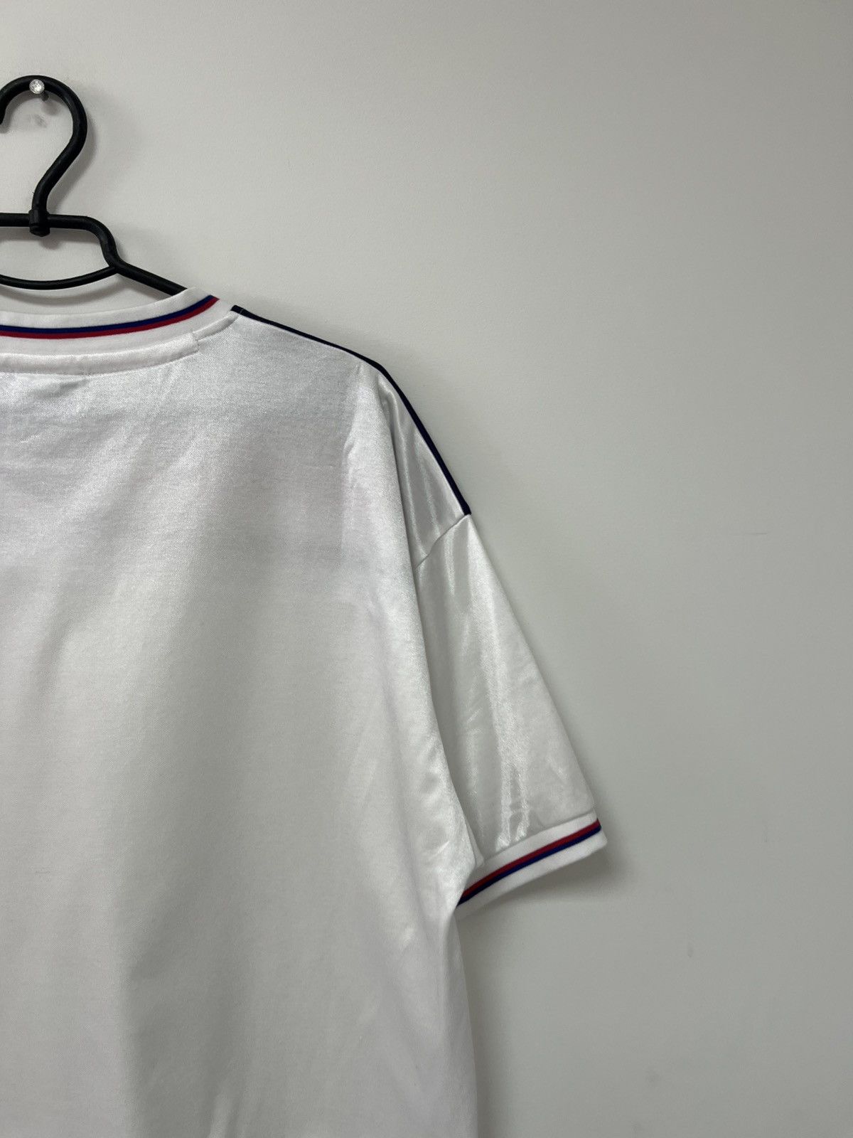 Vintage Vintage England 1980/81 Home Jersey Football Shirt Remake XL Size US XL / EU 56 / 4 - 13 Thumbnail