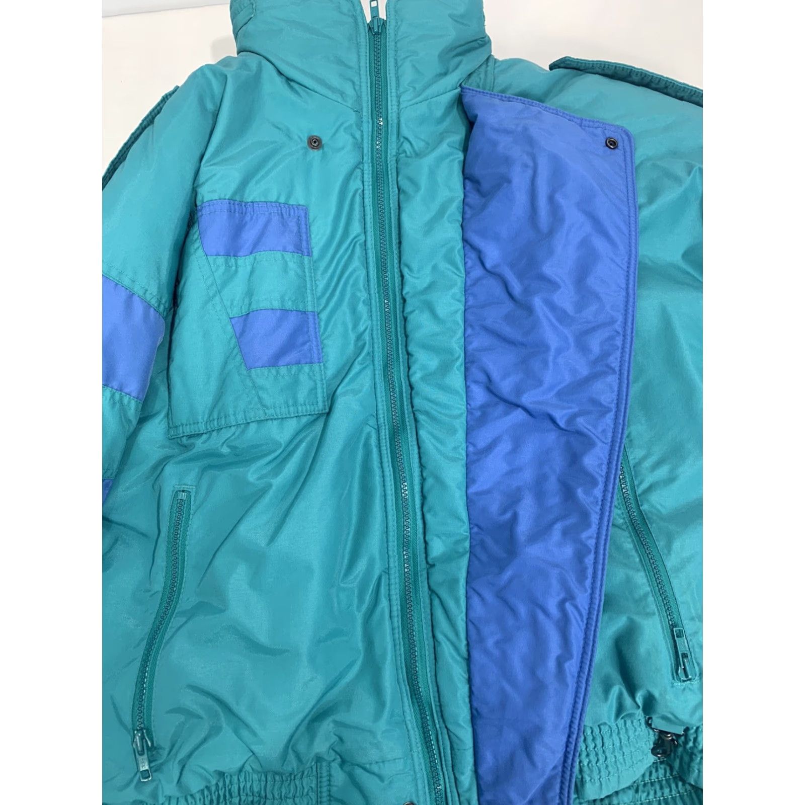 Vintage VINTAGE Sportime Actionwear Puffer Jacket Unisex Adults Size L Teal 90s Full Zip Size US L / EU 52-54 / 3 - 3 Thumbnail