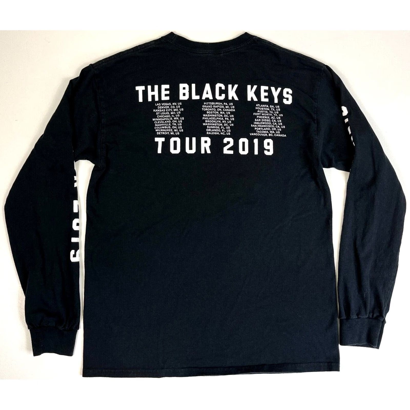 Vintage The Black Keys World Tour 2019 Long Sleeve T-Shirt - Men's M, Double-Sided, 100% Cotton, Black, Crew Neck, Solid, Band, Music Size US M / EU 48-50 / 2 - 2 Thumbnail