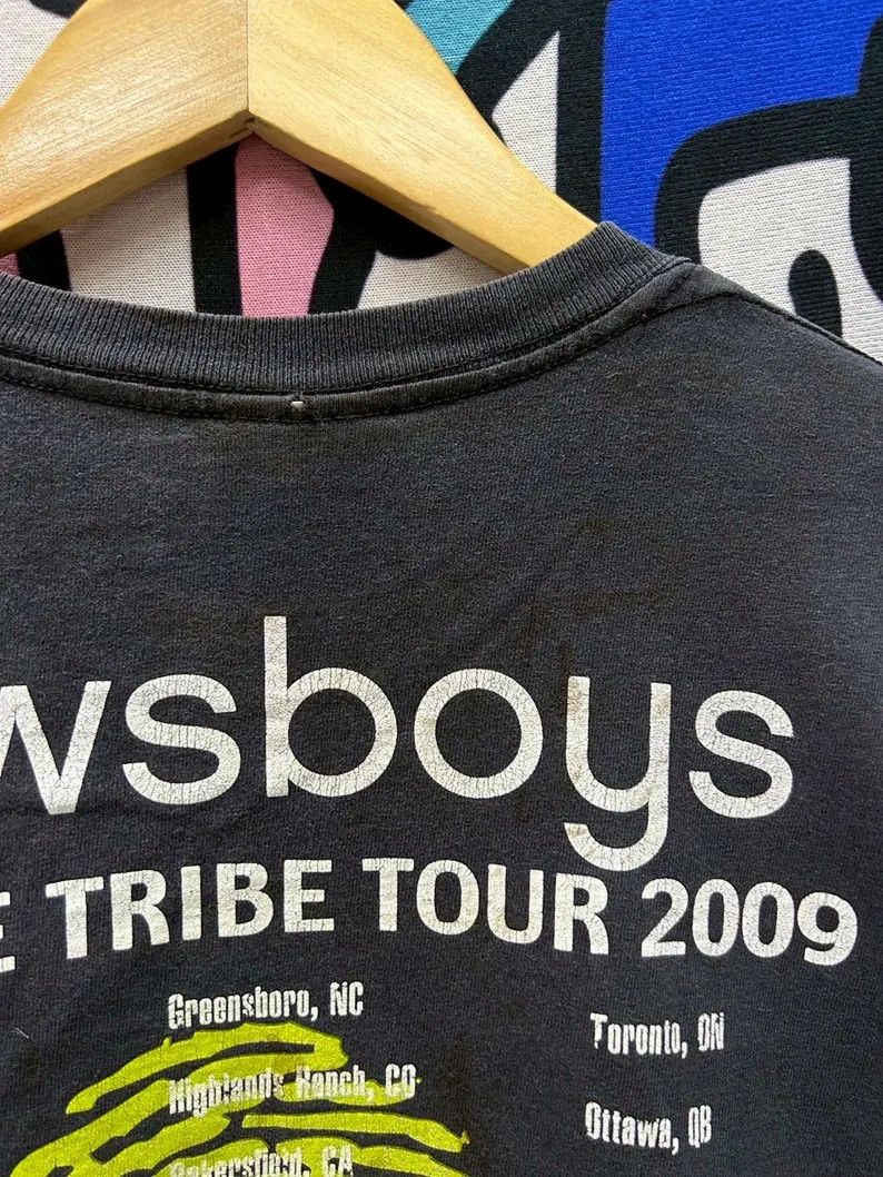 Vintage Vintage 2000s Newsboys tshirt size M Size US M / EU 48-50 / 2 - 5 Thumbnail