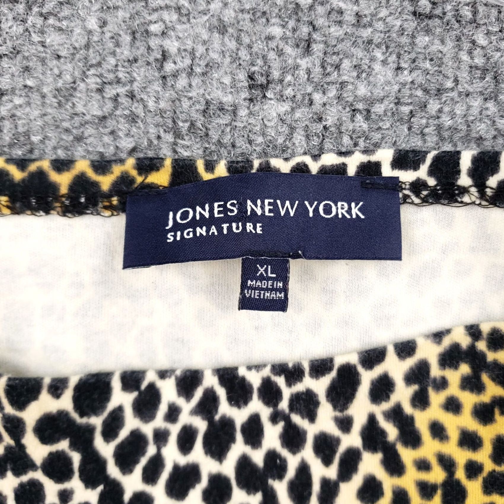 Jones New York Jones New York T-Shirt Women XL Black Signature Cropped Animal Print Cotton Size XL / US 12-14 / IT 48-50 - 3 Thumbnail