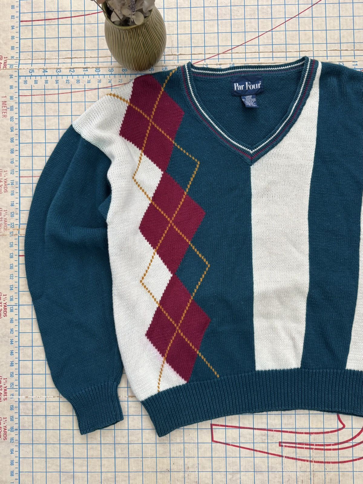 Vintage Vintage Par Four Argyle V-Neck Knit Sweater Mens Size Large Size US L / EU 52-54 / 3 - 5 Thumbnail