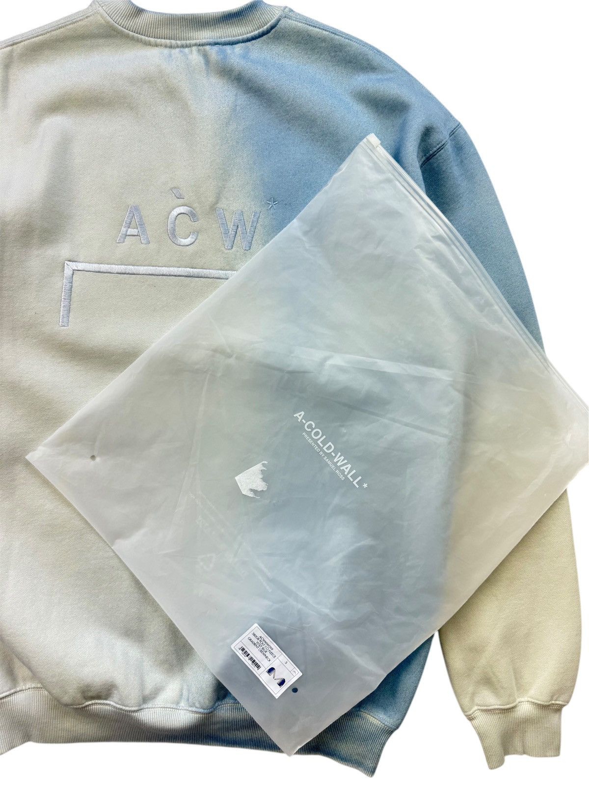 A-COLD-WALL* A-COLD-WALL* Blue Gradient Sweatshirt Size US S / EU 44-46 / 1 - 13 Thumbnail