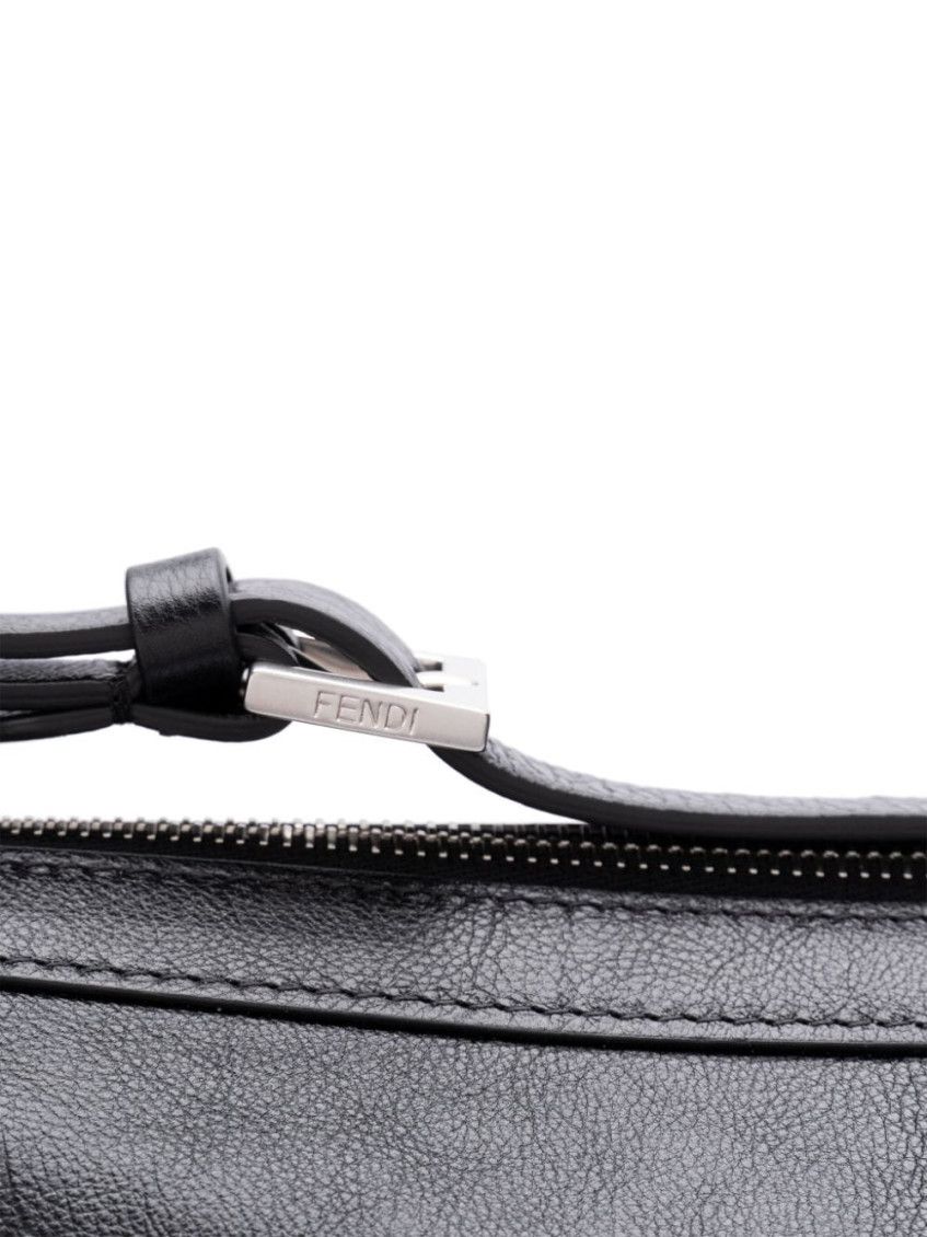 Fendi o1loc1c0426 Size:OS/Simply Large in Black Size ONE SIZE - 3 Thumbnail