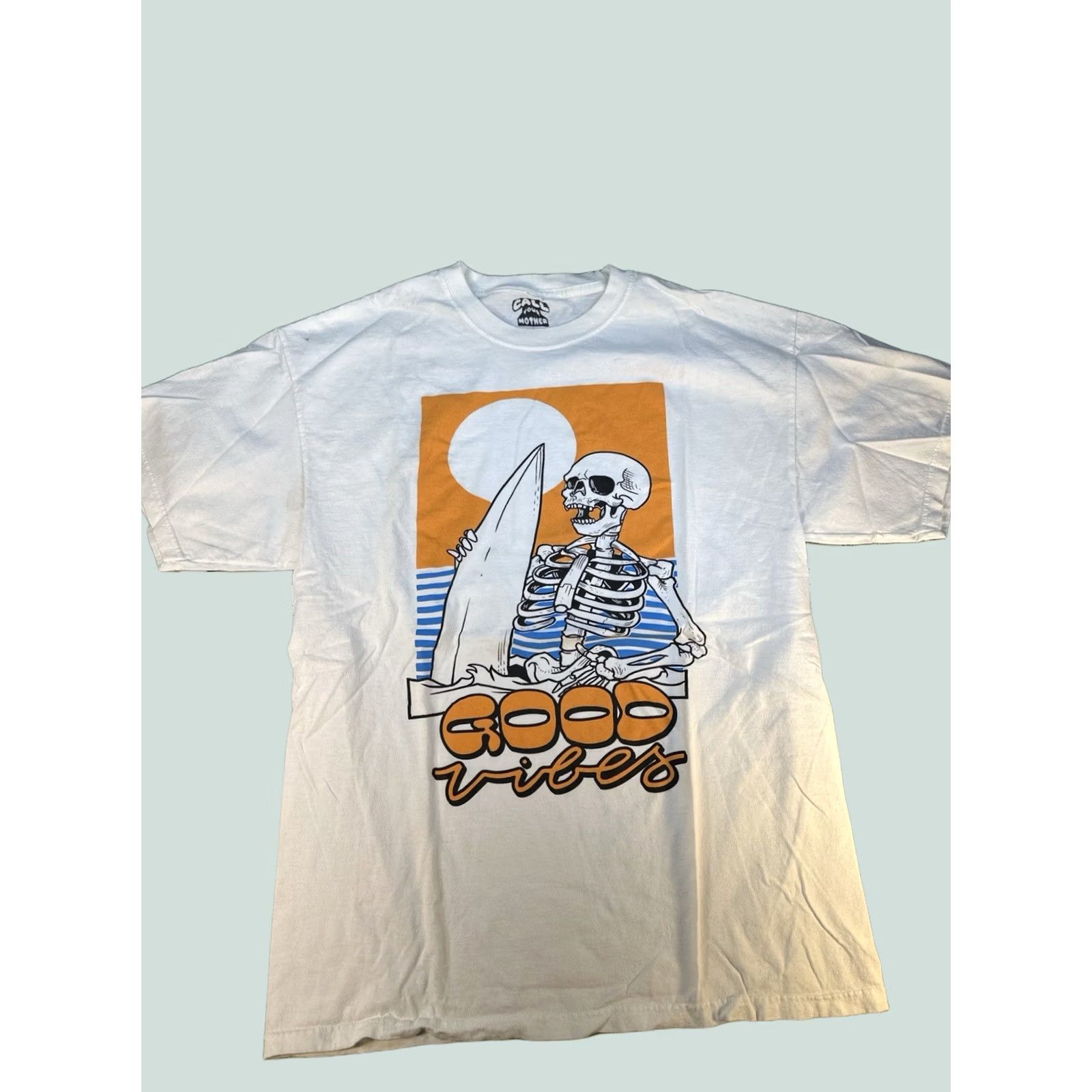 MOTHER Call Me Mother T-Shirt White Skeleton Surfer Good Vibes Graphic Tee Streetwear Mens L Size US L / EU 52-54 / 3 - 1 Thumbnail