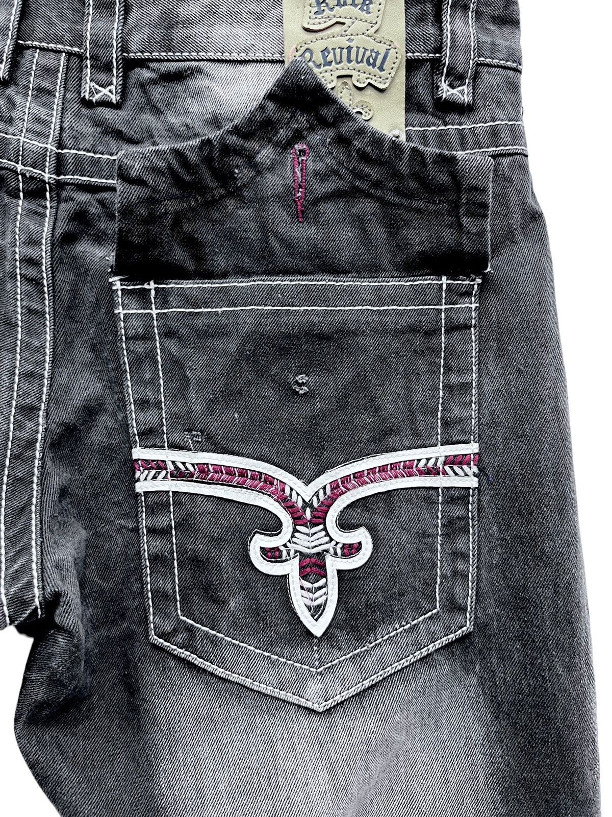 Rock Revival ROCK REVIVAL BLEACH WASH FLEUR-DE-LIS JEANS C.HEARTS STYLE Size US 33 - 13 Thumbnail