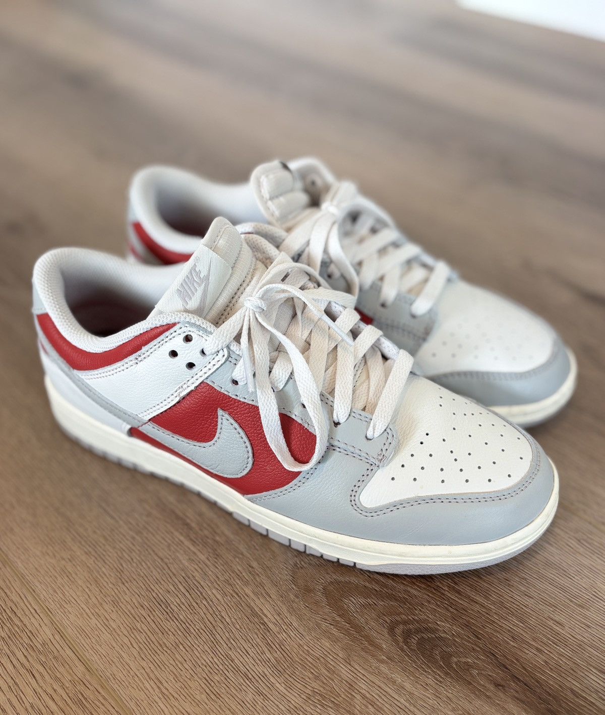 Nike Nike Dunk Low Grey Red White Size US 9.5 / EU 42-43 - 3 Thumbnail