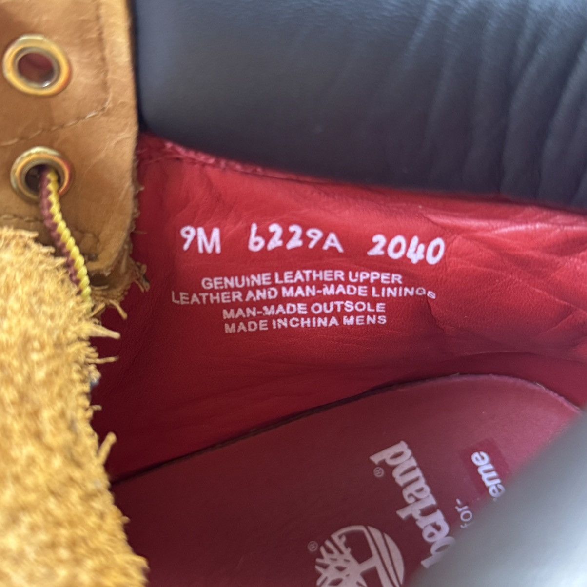 Supreme × Timberland Supreme Timberland Python Boots Size US 9 / EU 42 - 9 Thumbnail