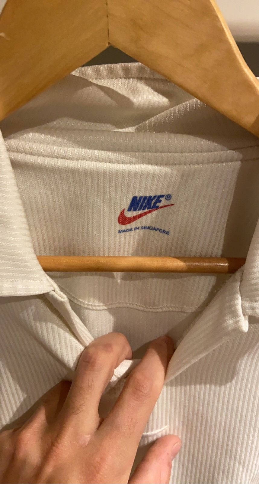 Vintage Vintage Nike sweater soccer style jersey Size US XL / EU 56 / 4 - 6 Thumbnail