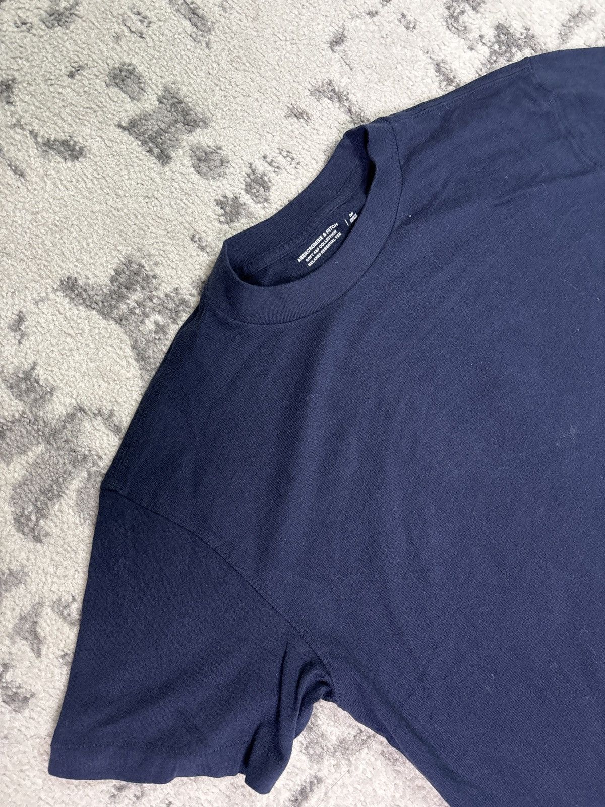 Abercrombie & Fitch SOFT & AF COLLECTION RELAXED ESSENTIAL TEE (DARK BLUE) Size US M / EU 48-50 / 2 - 2 Thumbnail