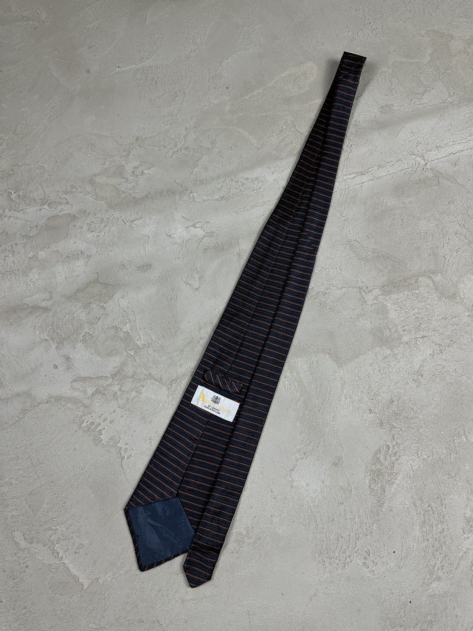 Aquascutum × Designer Vintage Aquascutum Silk Stripped Luxury Tie Size ONE SIZE - 4 Thumbnail