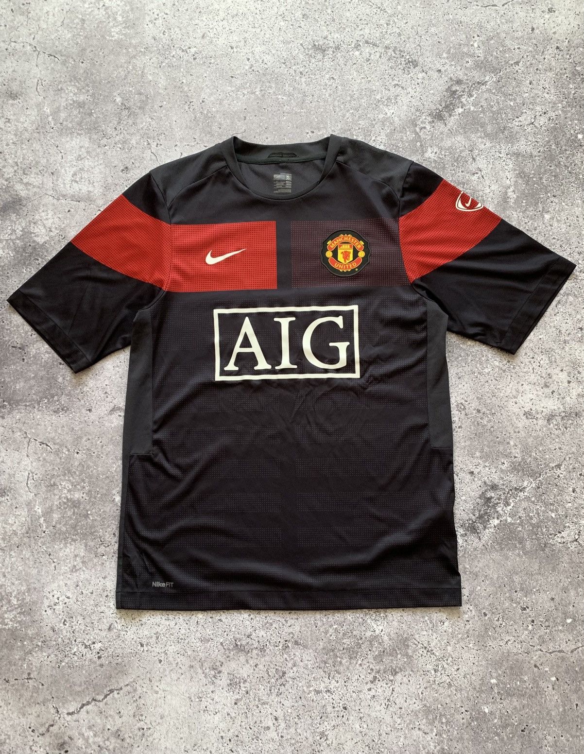 Nike 🔥NIKE MANCHESTER UNITED 2009 VINTAGE TRAINING JERSEY Size US S / EU 44-46 / 1 - 2 Thumbnail