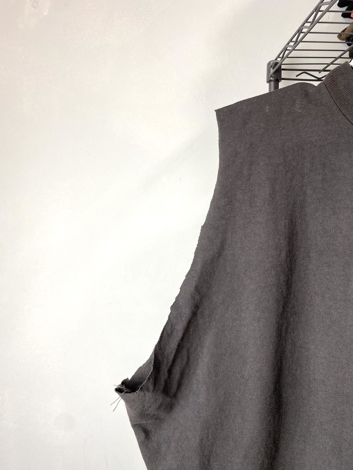 Kanye West Gosha Rubchinskiy x Kanye West Yeezy Season Sleeveless Size US M / EU 48-50 / 2 - 3 Thumbnail