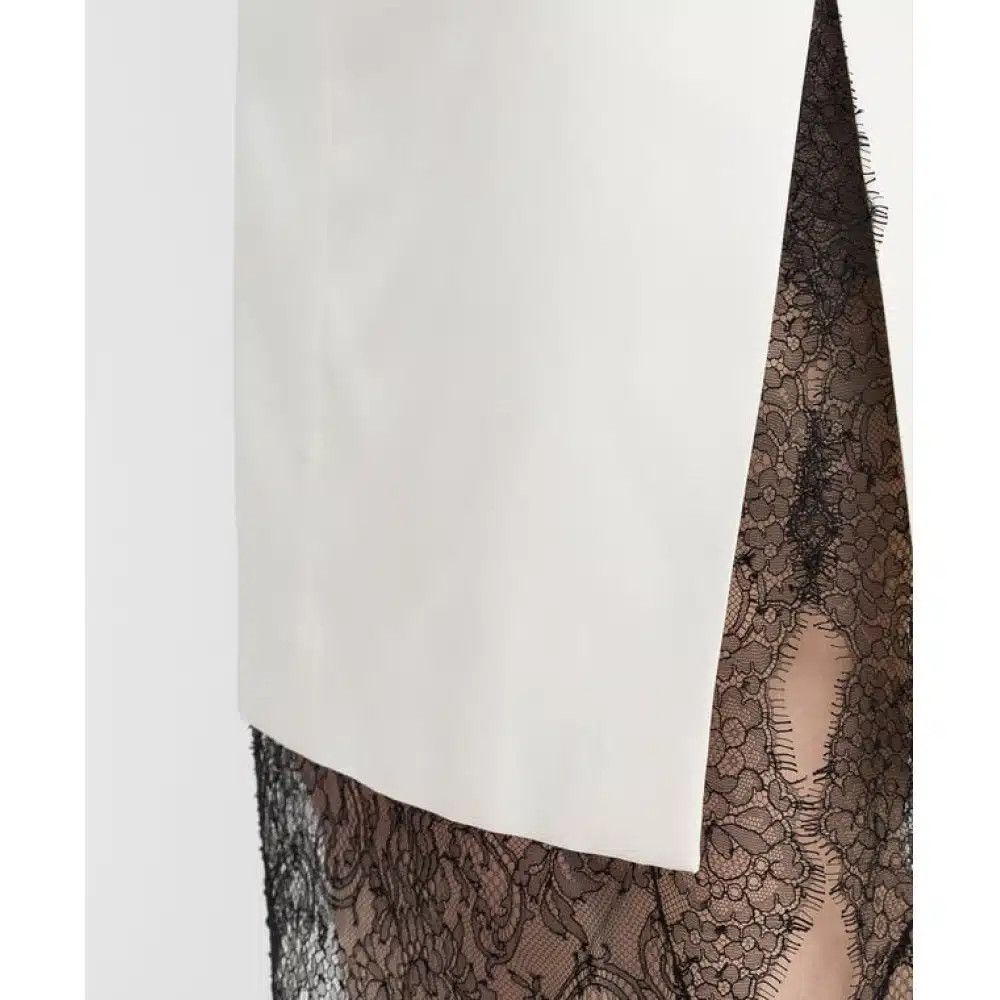 Tom Ford o1sndg0825 GC5399 Classic Skirt in White Size 25" / US 0 / IT 36 - 5 Thumbnail