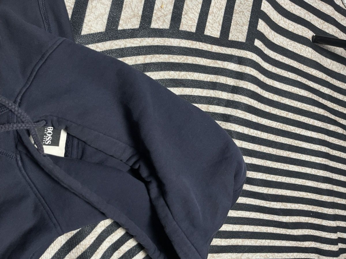 Russell Athletic 2000s RUSSELL ATHLETIC X HUGO BOSS SPELLOUT HOODIE Size US L / EU 52-54 / 3 - 13 Thumbnail