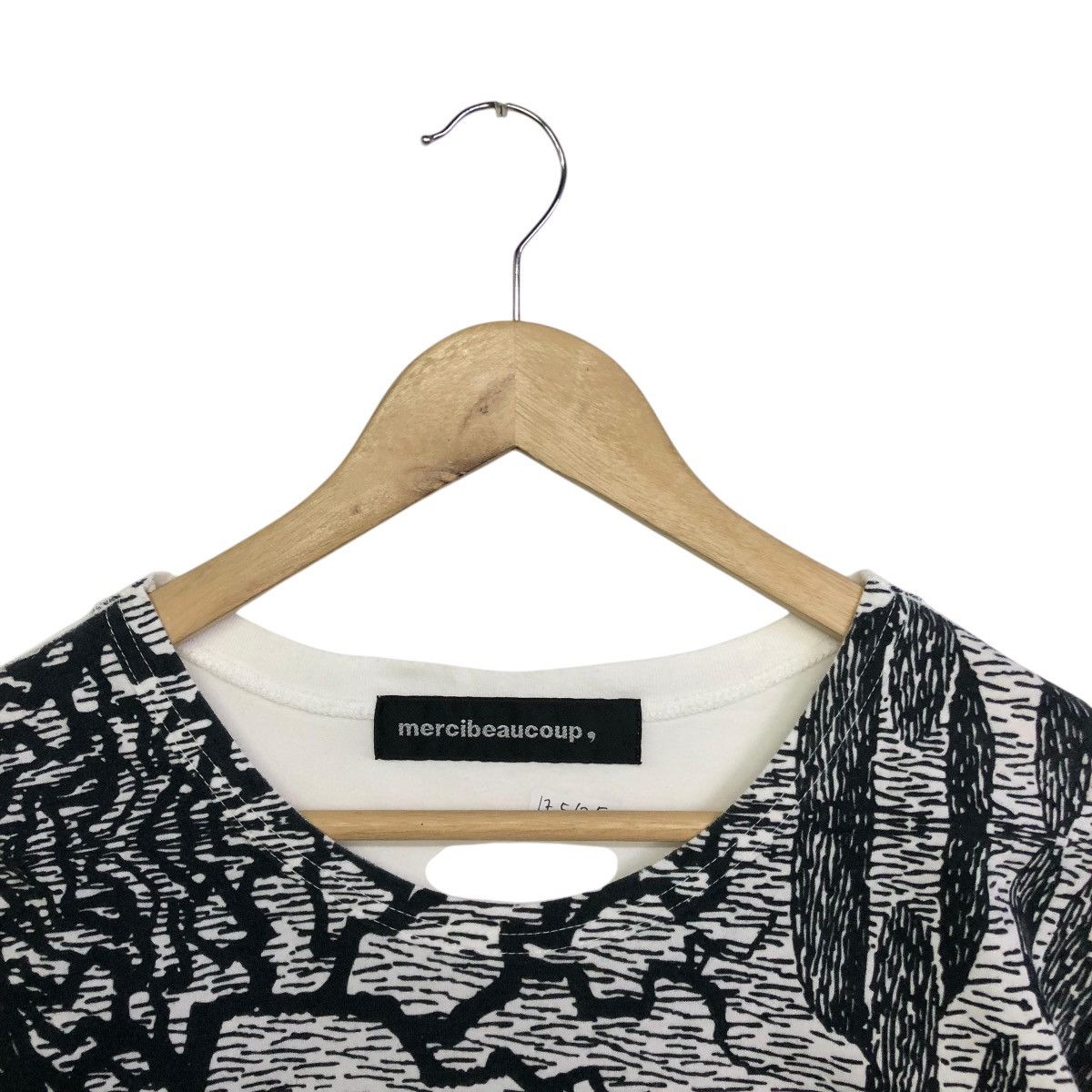 Anime × mercibeaucoup *MERCIBEAUCOUP X MOOMIN CHARACTER Overprint women tee Size S / US 4 / IT 40 - 11 Thumbnail