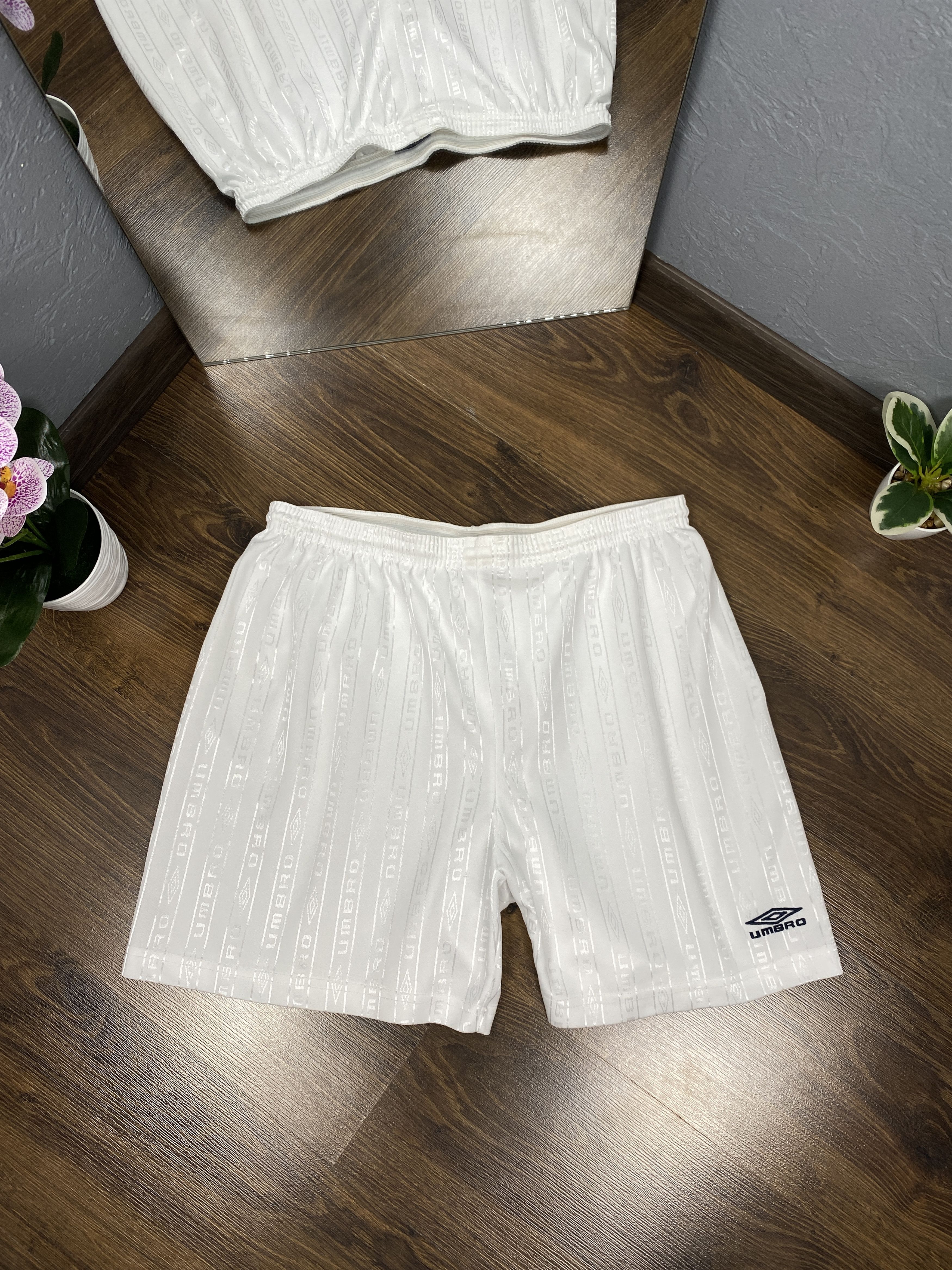 Umbro Umbro vintage monogram shorts y2k Size US 34 / EU 50 - 1 Thumbnail