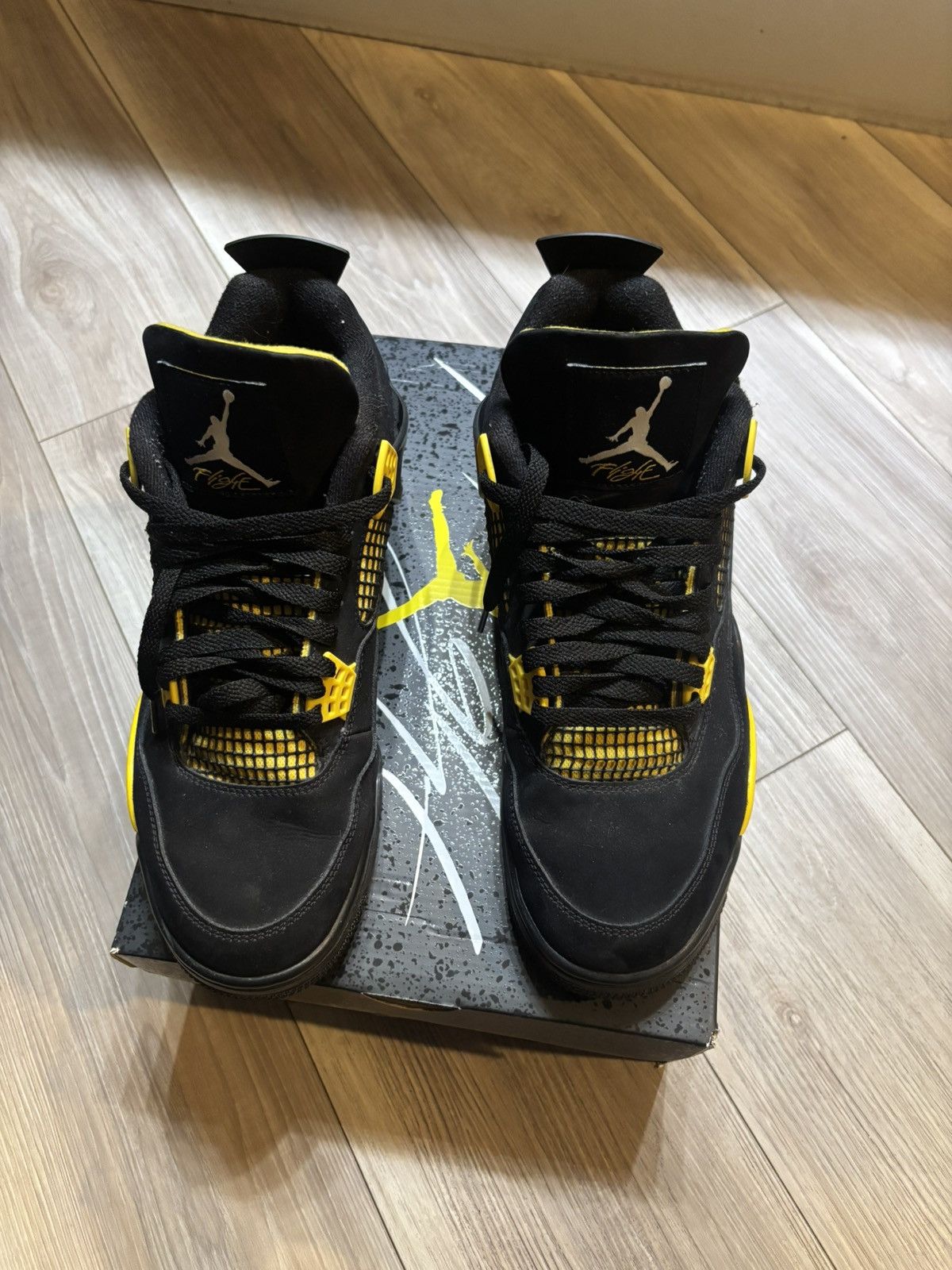 Nike Jordan 4 yellow thunder Size US 11 / EU 44 - 3 Thumbnail
