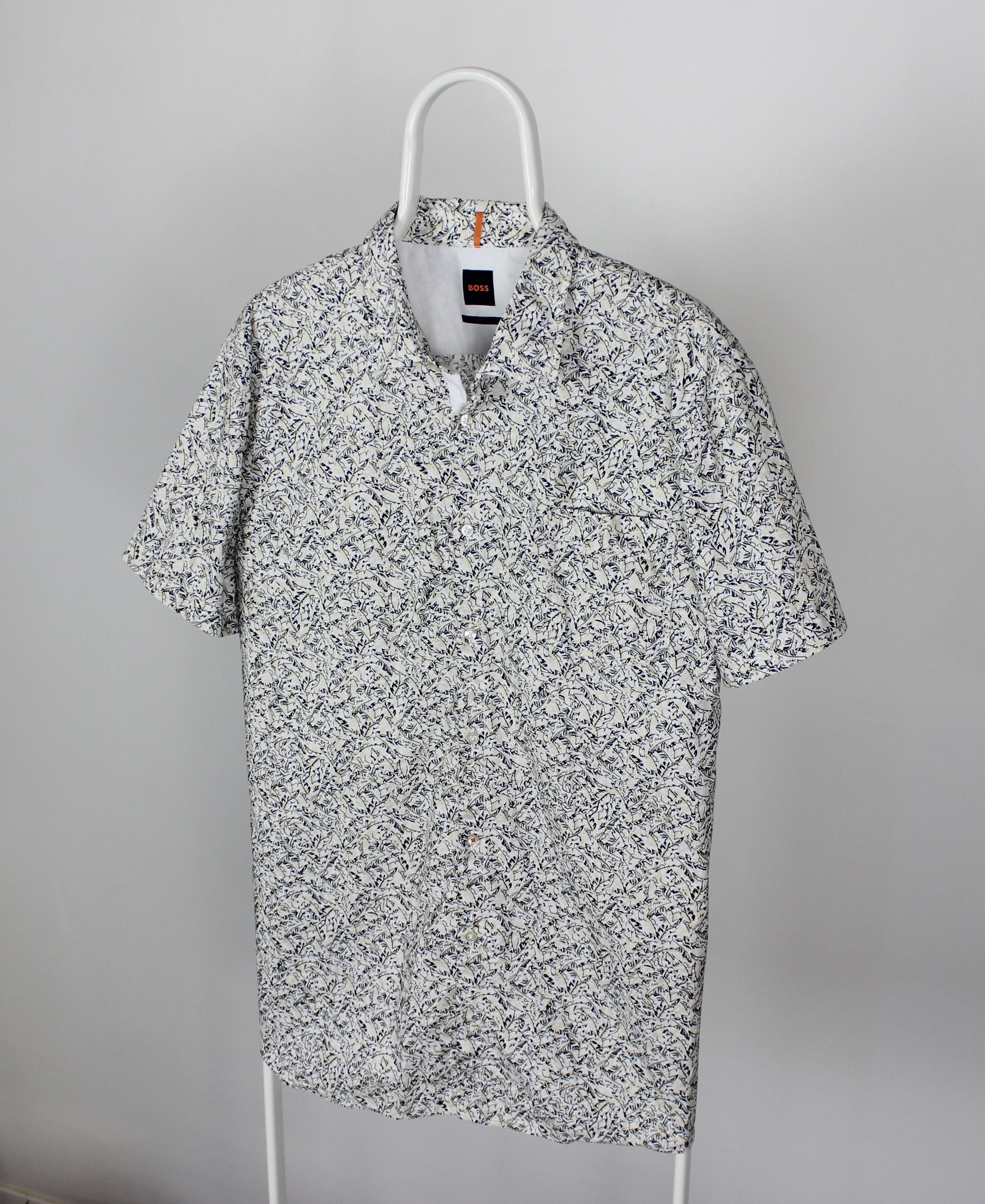 Hugo Boss Hugo Boss shirt men multi XL XXL slim fit Size US XL / EU 56 / 4 - 2 Thumbnail