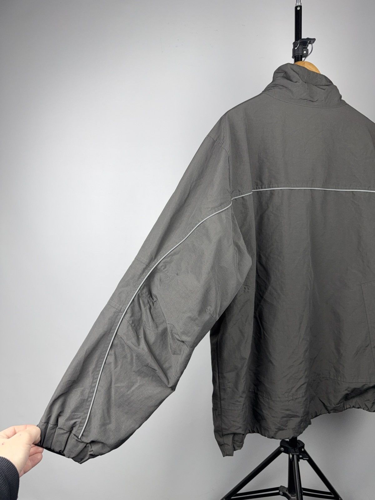 Mercedes-Benz 00s Racing Mercedes Benz Jacket Grey L Y2K Windbreaker Tech Size US L / EU 52-54 / 3 - 10 Thumbnail