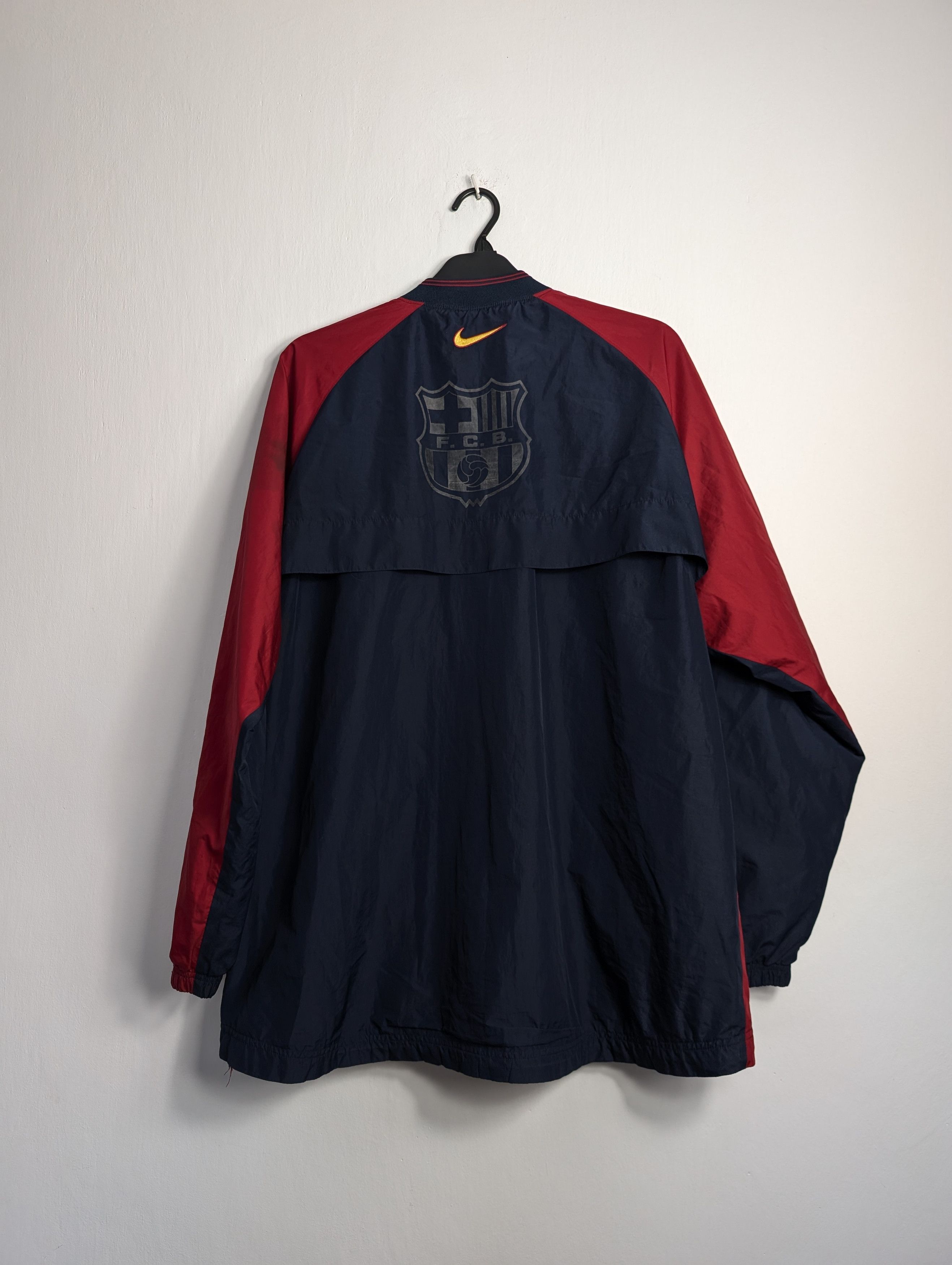 Nike Vintage Nike FC Barcelona Jacket XL Baggy Y2K Retro 90s Size US XL / EU 56 / 4 - 4 Thumbnail