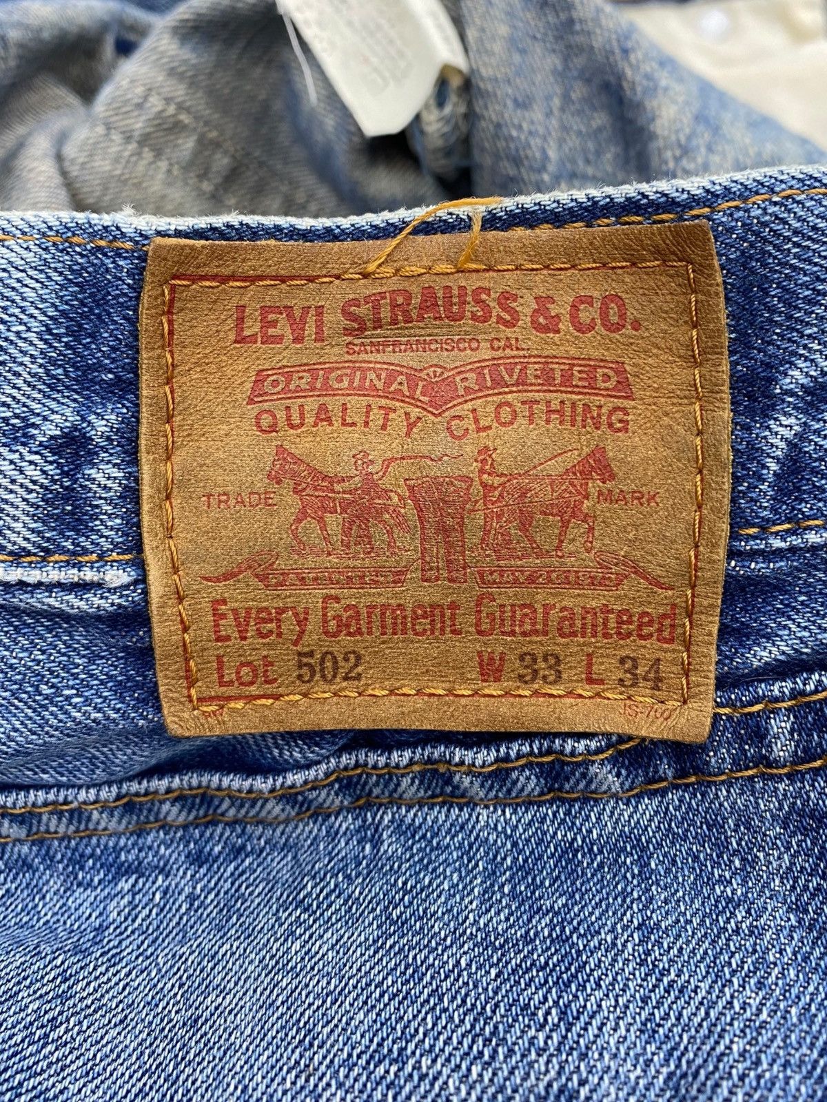 Levi's Levi’s Rusty Wash Ripped Style Loose Jeans Size US 32 / EU 48 - 11 Thumbnail