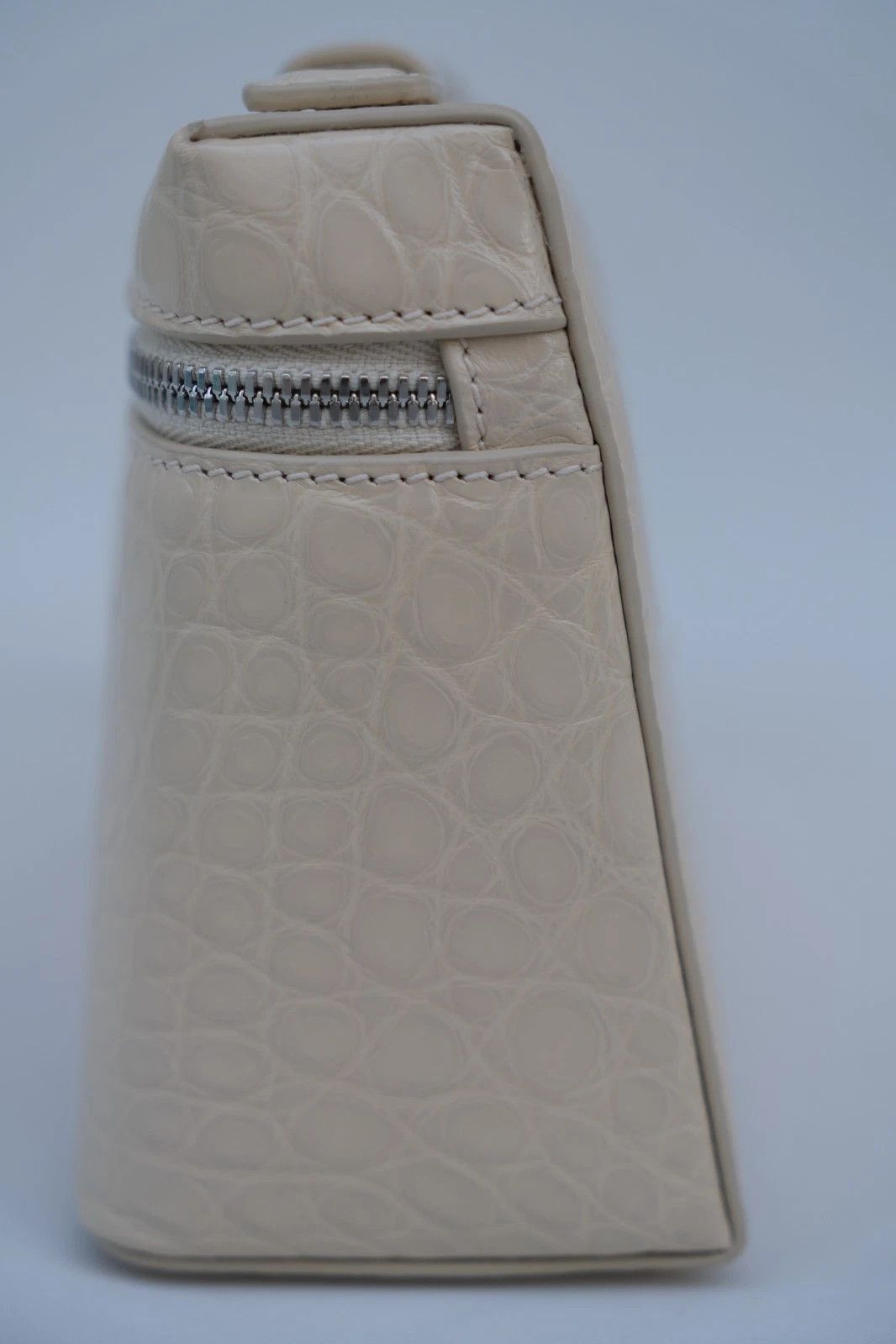 Loro Piana Super Rare Loro Piana Extra Pocket L19 Leather Size ONE SIZE - 7 Thumbnail