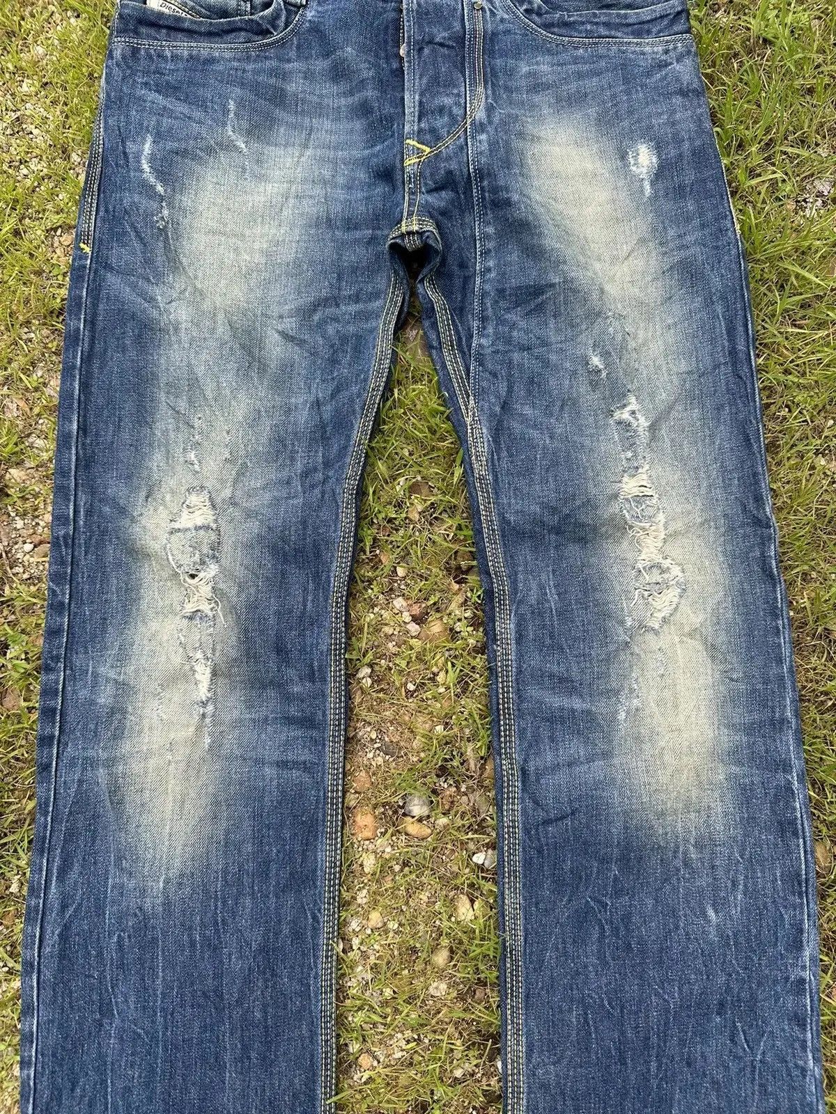 Diesel DIESEL JEANS RIPPED REGULAR STRAIGHT DENIM MUDWASH PANTS Size US 30 / EU 46 - 2 Thumbnail