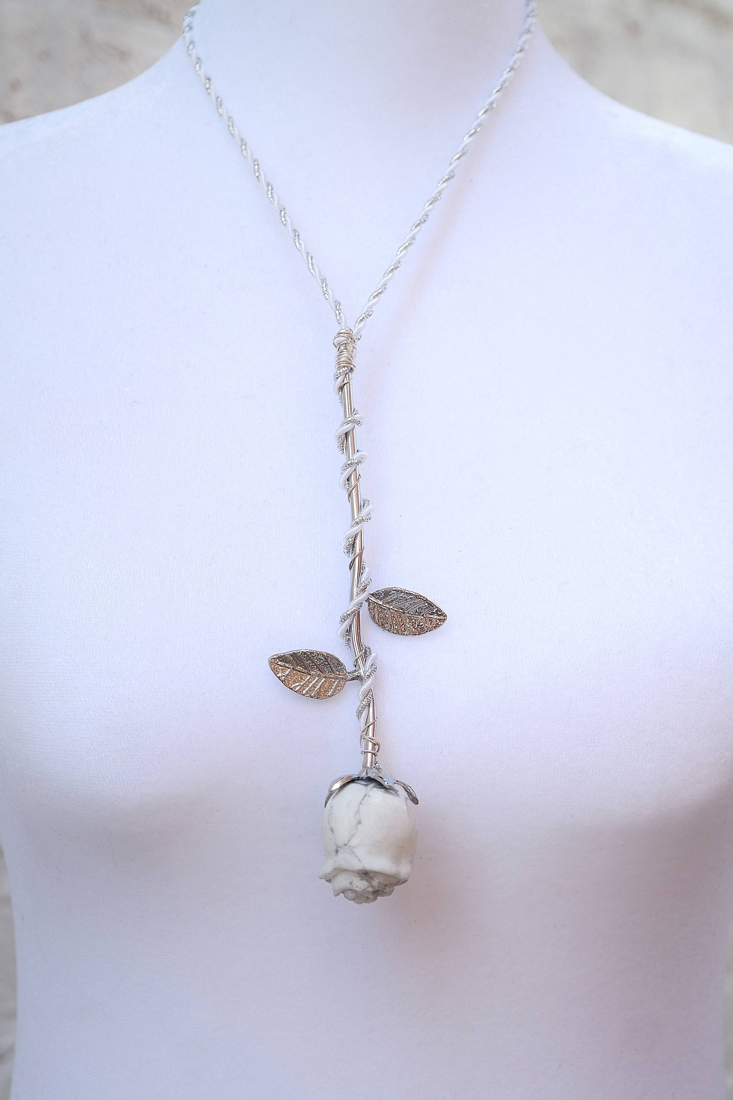 Handmade Crystal Rose Necklaces Size ONE SIZE - 7 Thumbnail