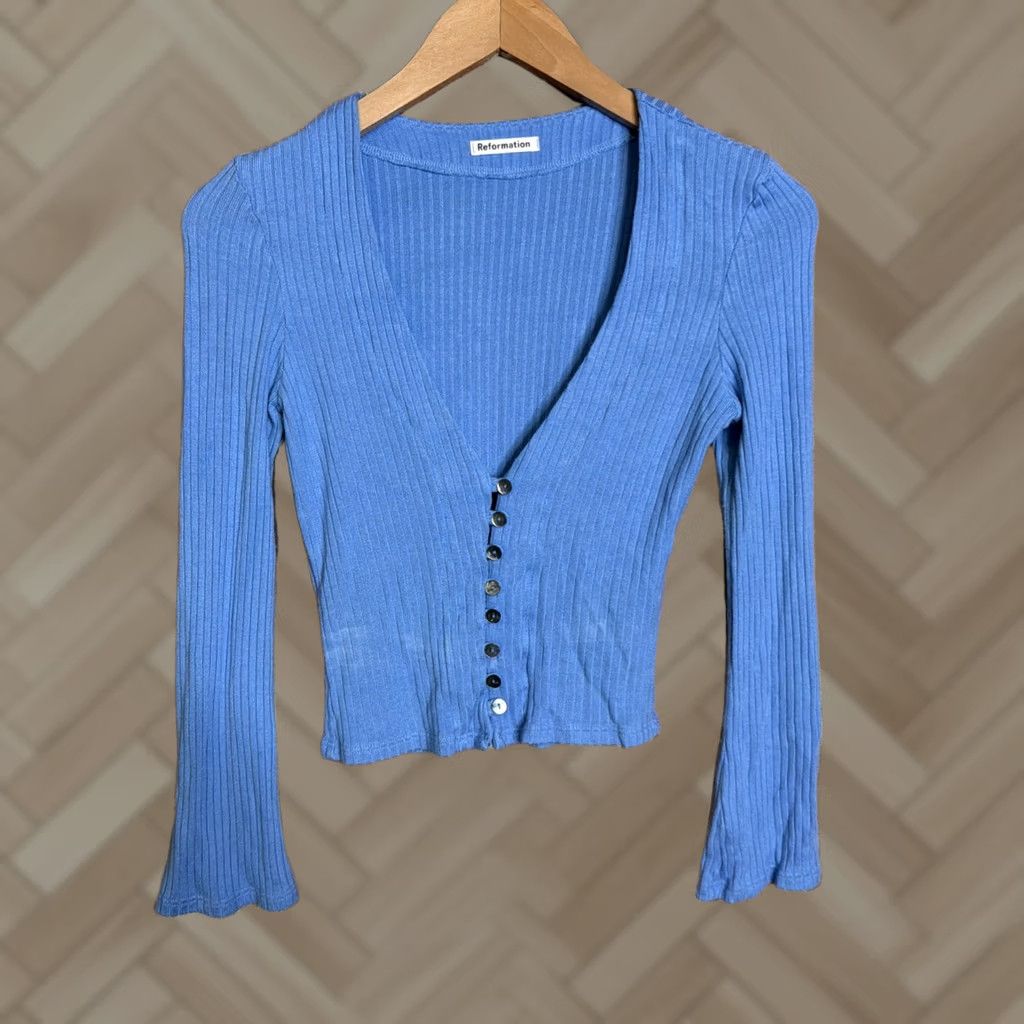 Reformation Reformation Button-Up Shirt Womens Small Blue Cropped Long Sleeve Ribbed Knit Slim Size S / US 4 / IT 40 - 1 Preview