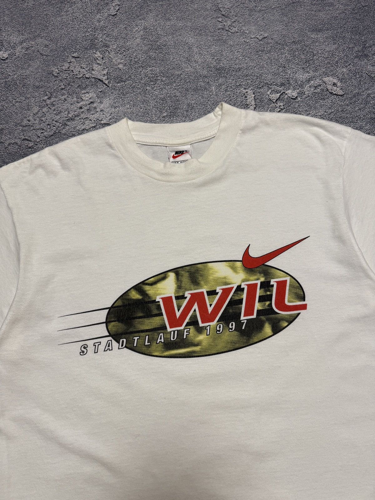 Nike × Vintage Vintage Nike tee big logo rare size M Size US M / EU 48-50 / 2 - 2 Thumbnail