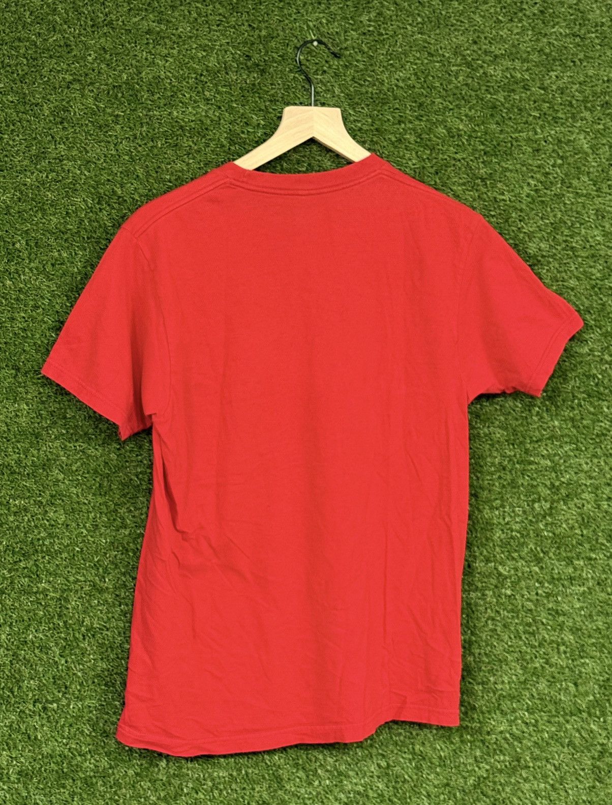 Levi's Levi's Red Dry Good Denim Jean Bear Star Logo T Shirt Medium Size US M / EU 48-50 / 2 - 4 Thumbnail