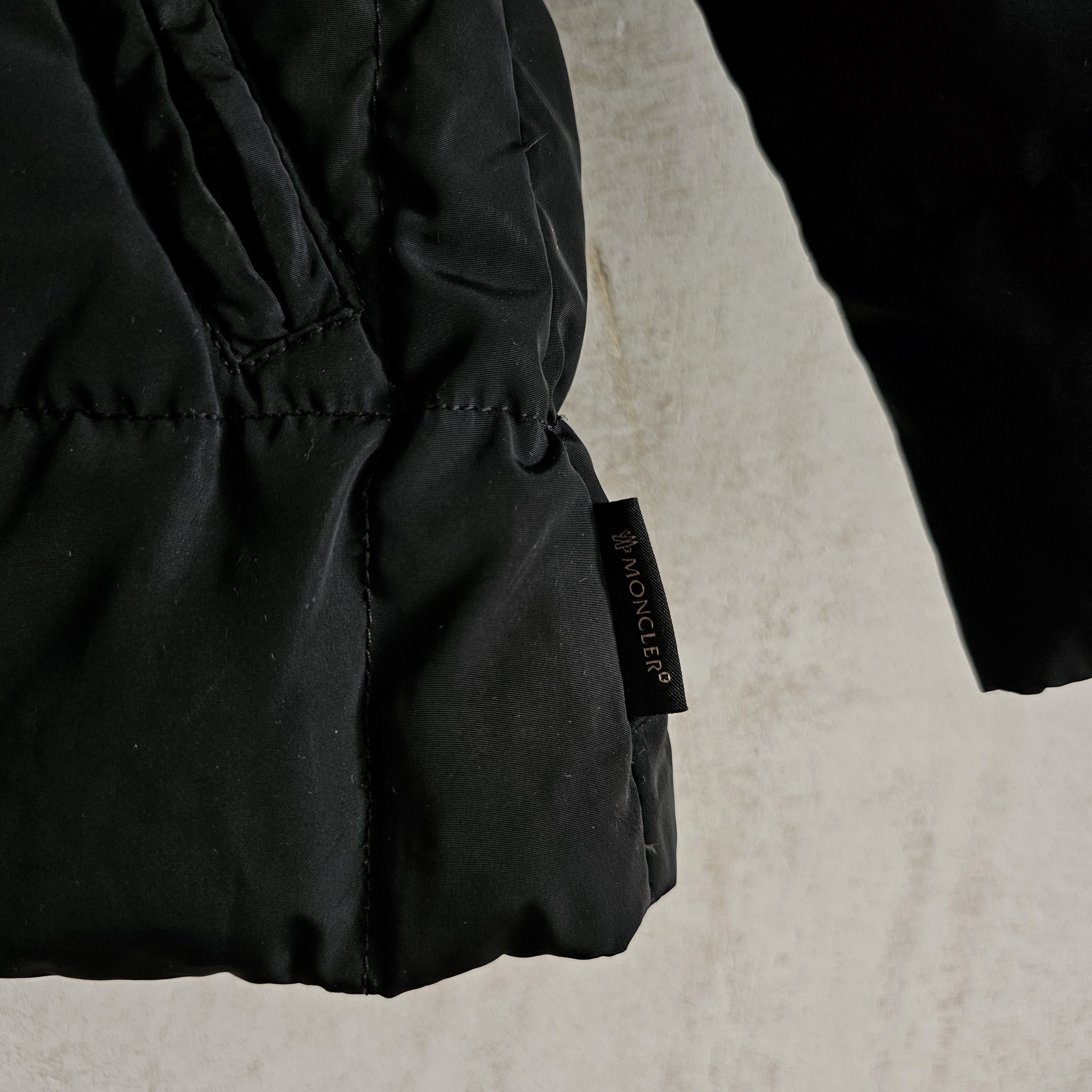 Moncler Vintage Moncler down jacket Size XS / US 0-2 / IT 36-38 - 2 Thumbnail