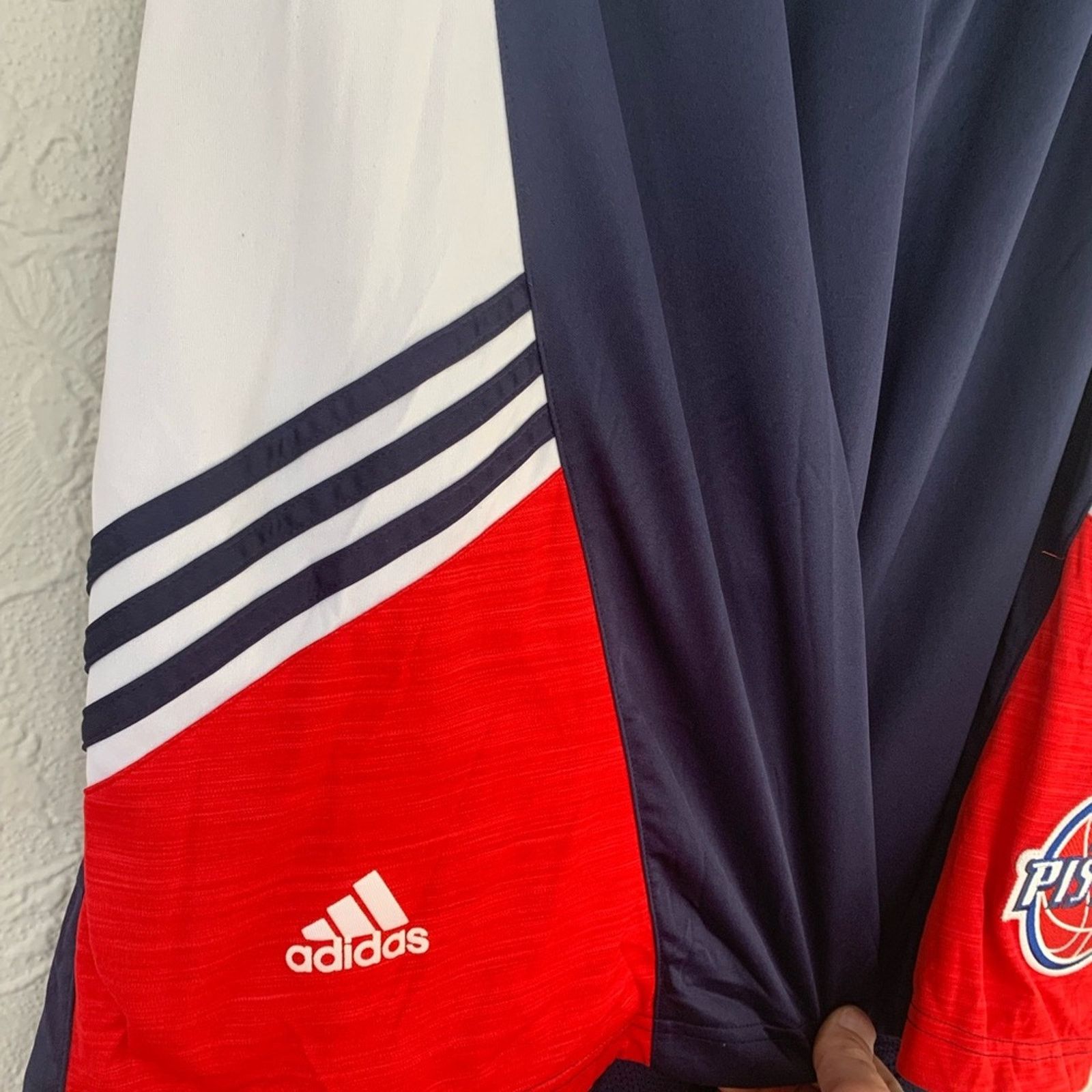 Adidas ADIDAS DETROIT PISTONS GAME WORN XXL SHORTS LIKE NEW Size US 38 / EU 54 - 6 Thumbnail