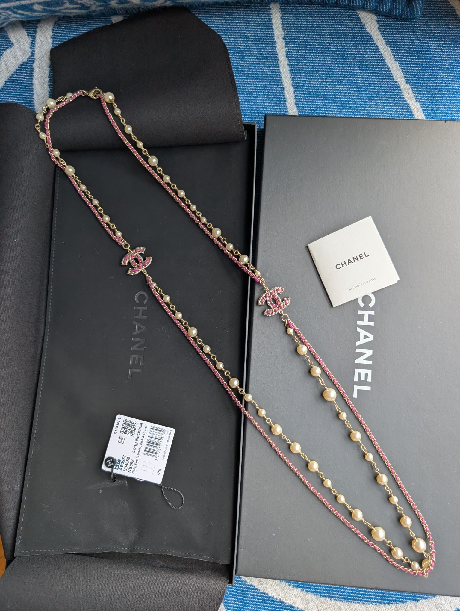 Chanel Chanel CC B21P Logo Pink Leather Pearl Crystal GHW Necklace Size ONE SIZE - 2 Thumbnail