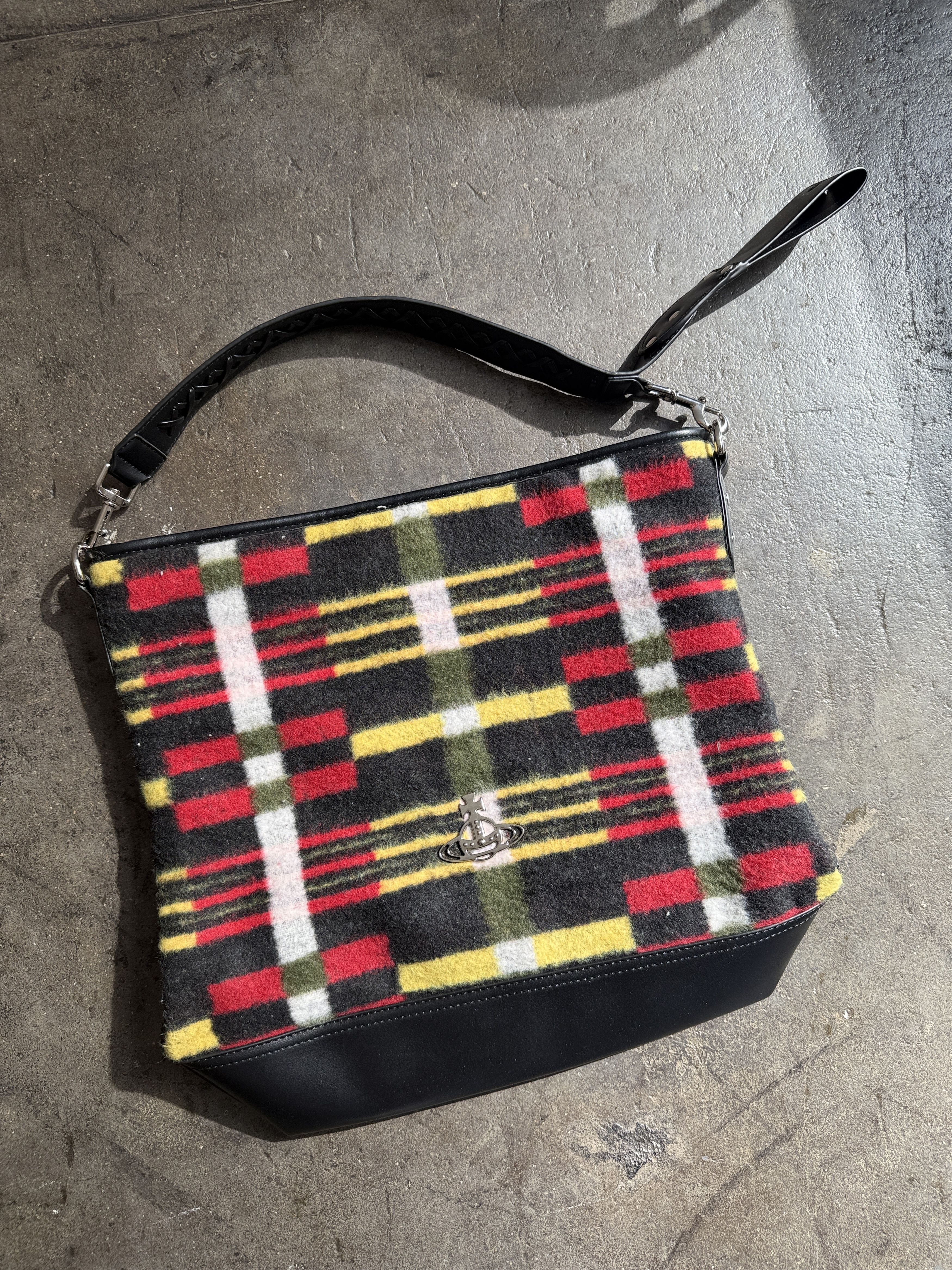 Vivienne Westwood Brand New Bucket Bag w/ Wool and Detachable Strap Size ONE SIZE - 1 Thumbnail