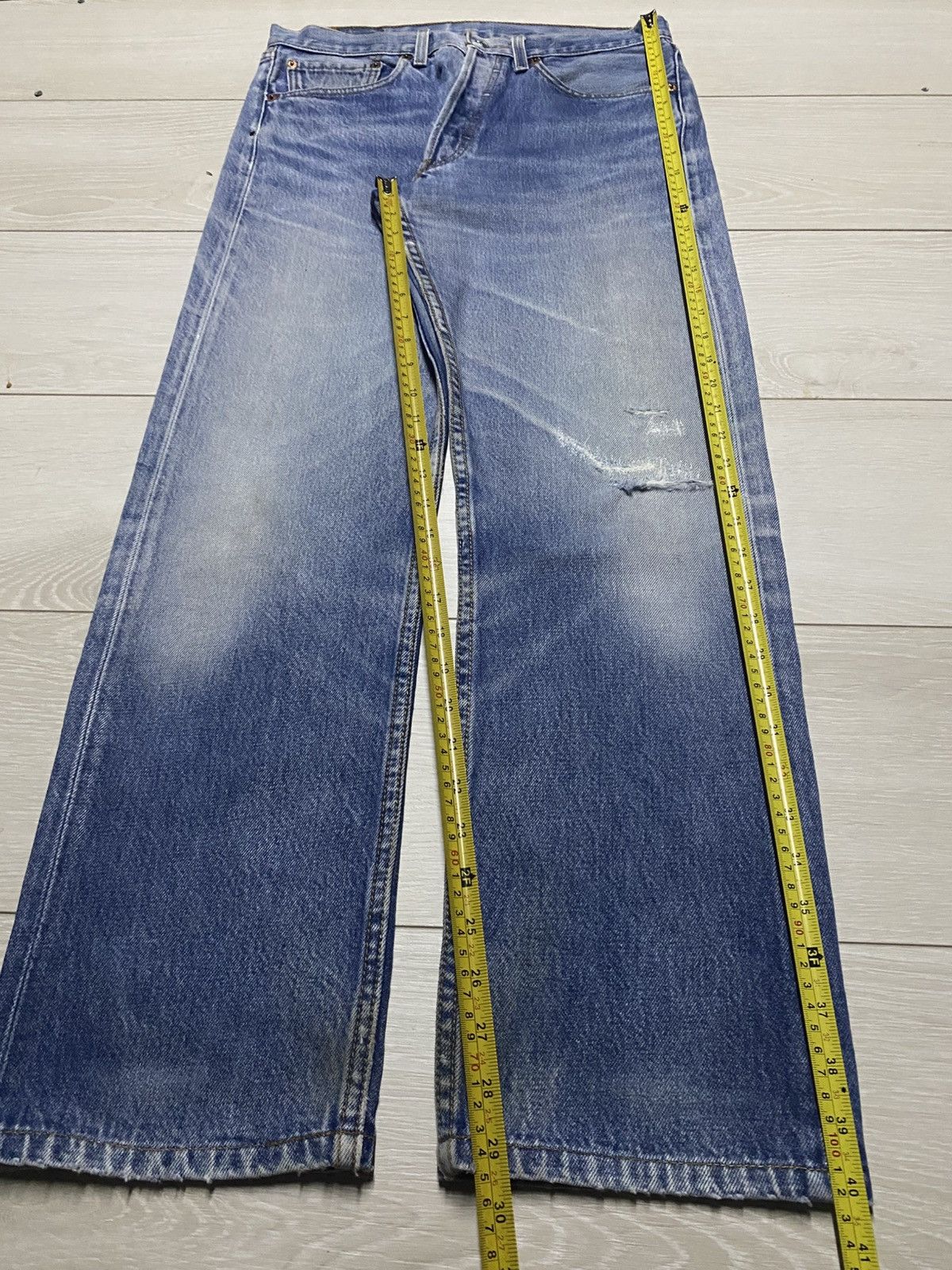 Levi's Vintage Levis 501 Faded Wash ButtonFly Distressed Jeans Size US 31 - 15 Thumbnail