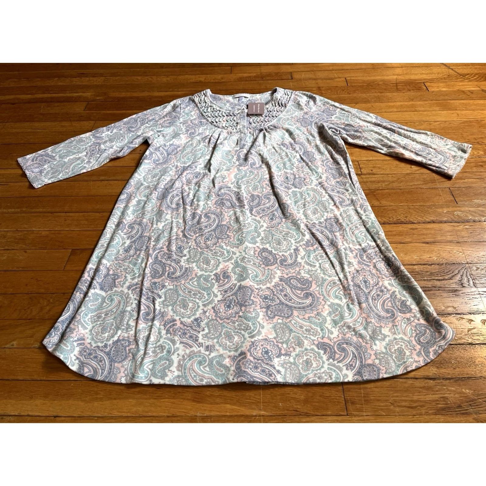 Vintage Miss Elaine Paisley Nightgown Womens 1X Extra Large Gown Long Sleeve Size ONE SIZE - 2 Thumbnail
