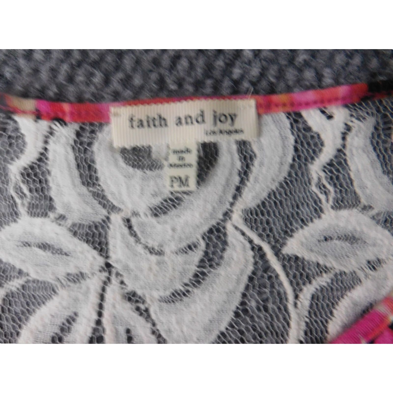 Vintage Faith and Joy Blouse Womens Pm Petites Pink Stretch Crew Neck Pullover Sleeveless Casual Rayon Button Vintage No Size M / US 6-8 / IT 42-44 - 4 Thumbnail