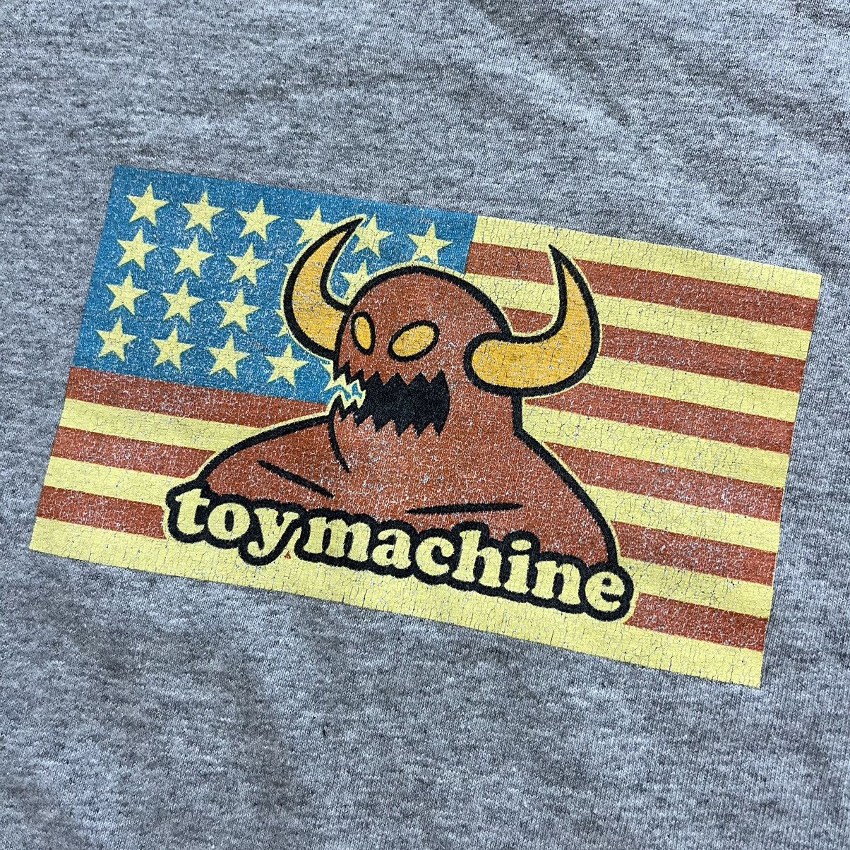 Toy Machine Vtg 90s Toy Machine Skateboards Monster Flag Logo Tee Size L Size US L / EU 52-54 / 3 - 3 Thumbnail