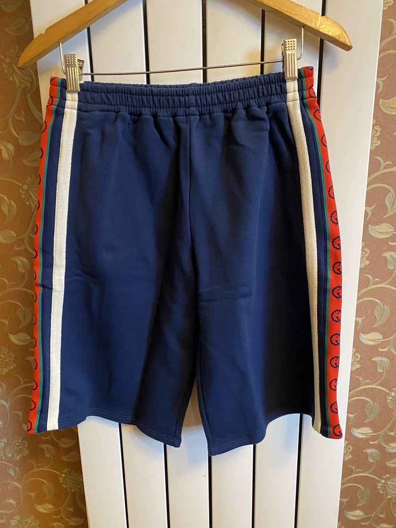 Gucci Gucci Size 12 Sweatpants Shorts size 12 2501-Nextarrow Size US 27 - 2 Thumbnail