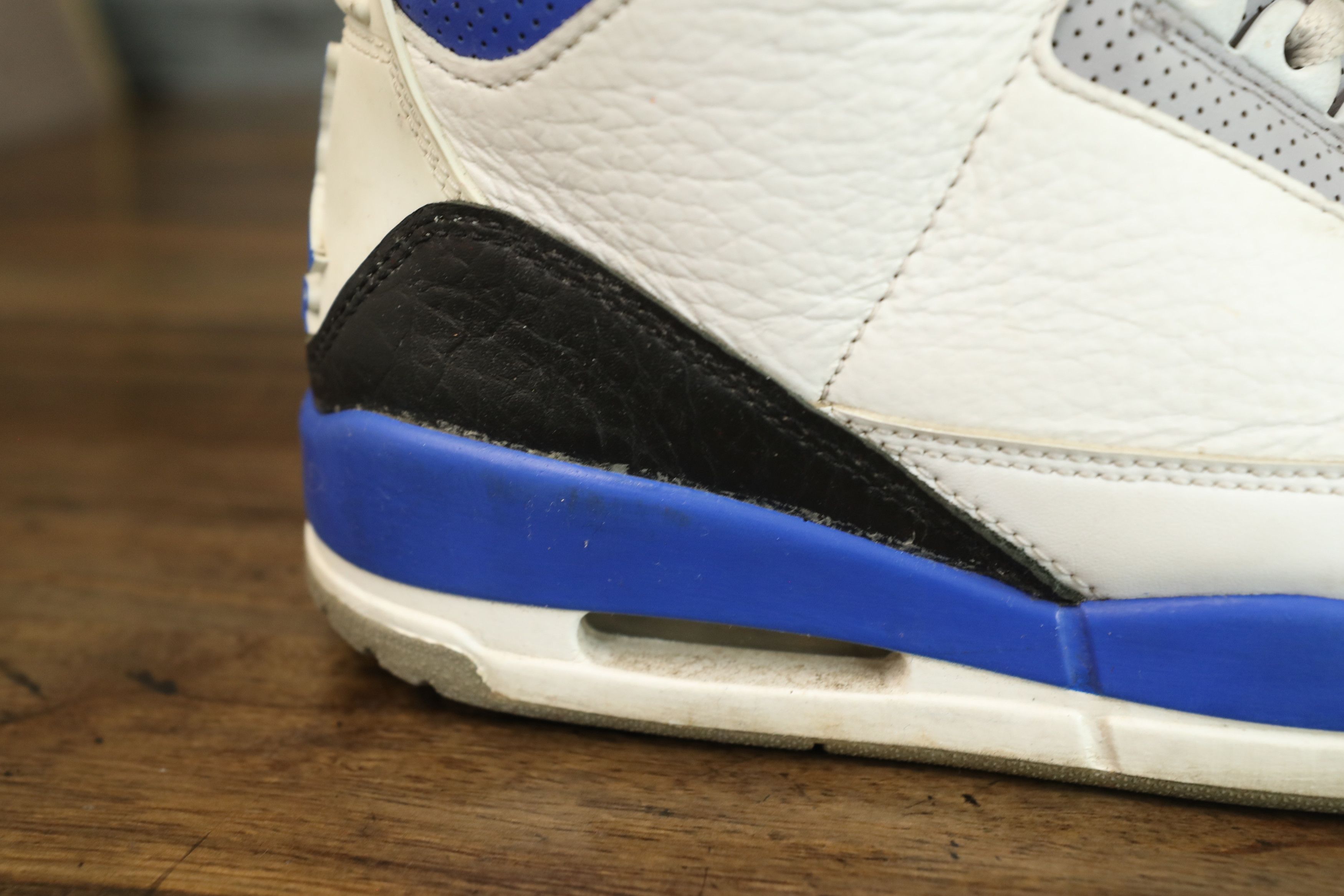 Jordan Brand Nike Air Jordan 3 Retro Racer Blue (9) Size US 9 / EU 42 - 9 Thumbnail