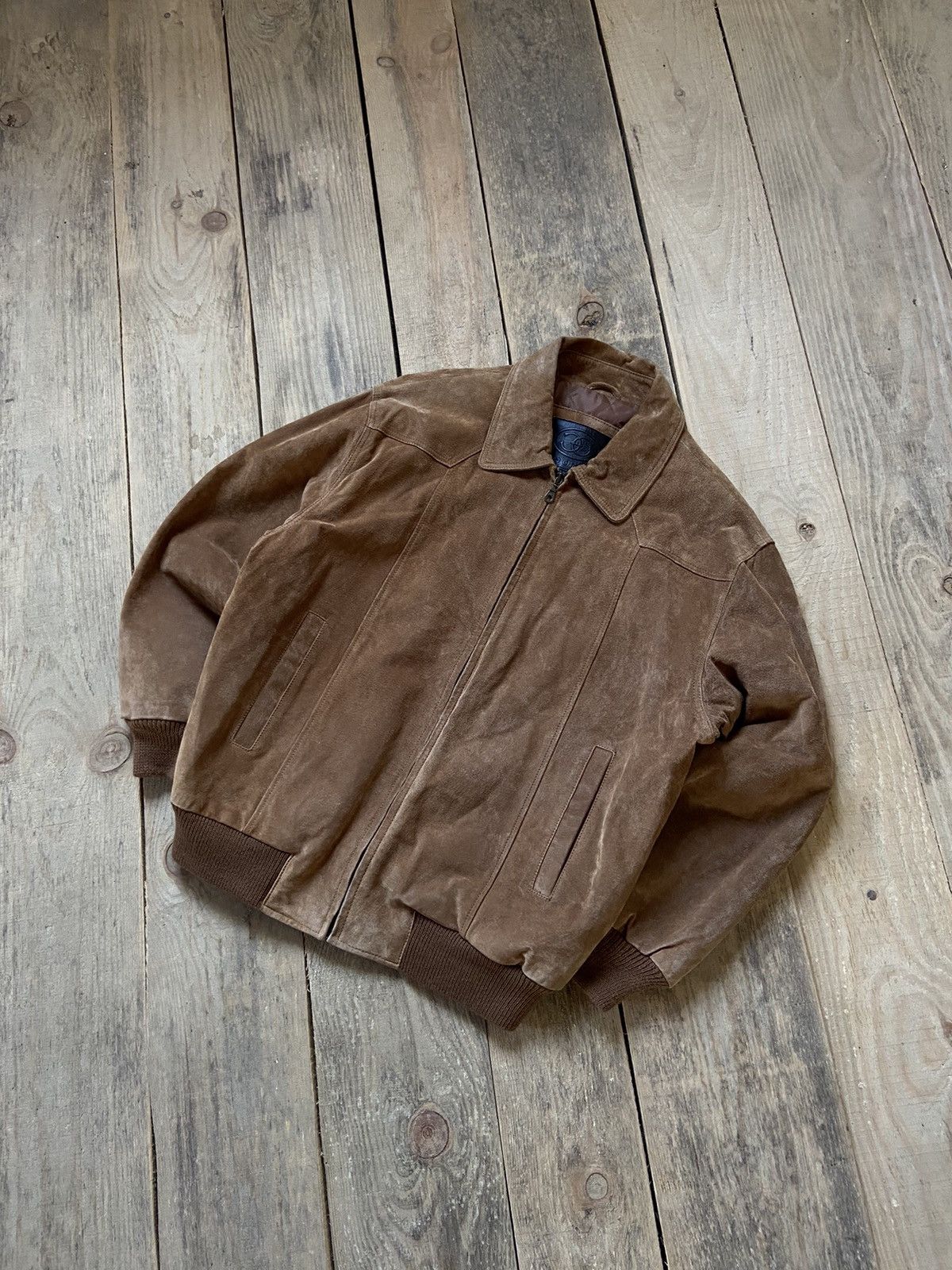 Mia | VINTAGE LEATHER BOMBER JACKET main image 1