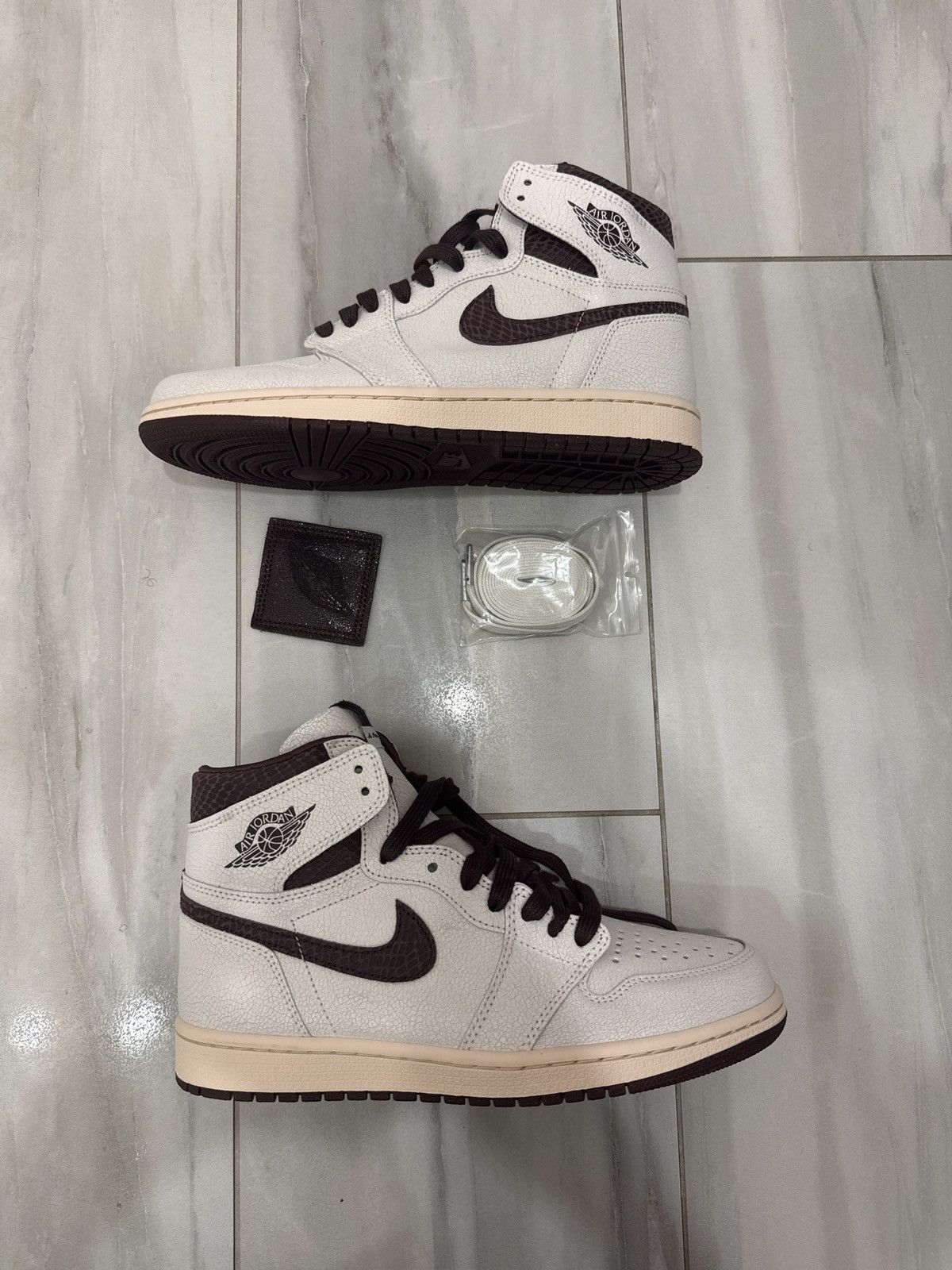 Nike Nike Air Jordan 1 Retro High OG A Ma Maniére sneaker Size US 7.5 / EU 40-41 - 1 Thumbnail